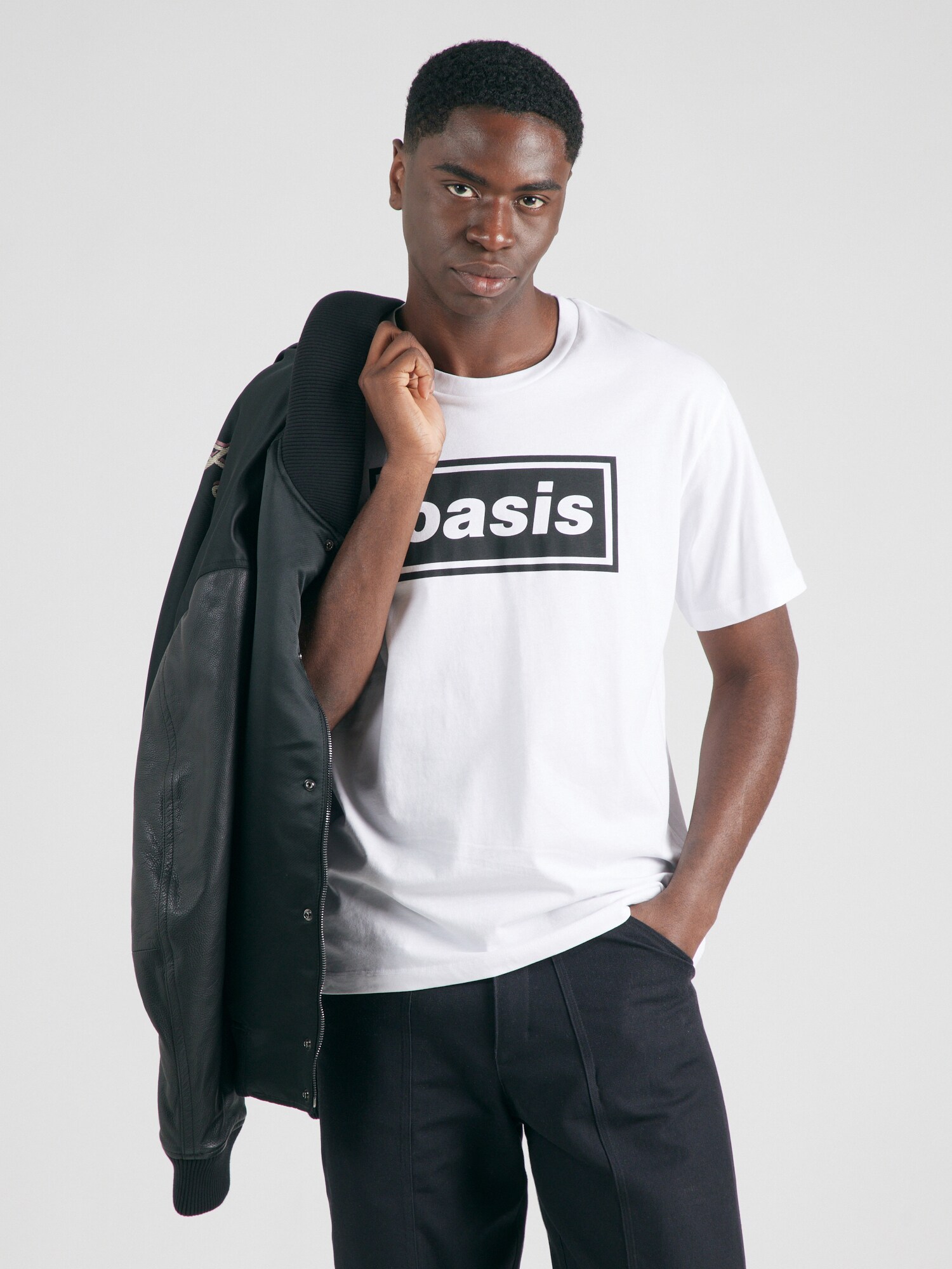 JACK & JONES Póló 'JOROasis'  fekete / fehér termék 2. képe