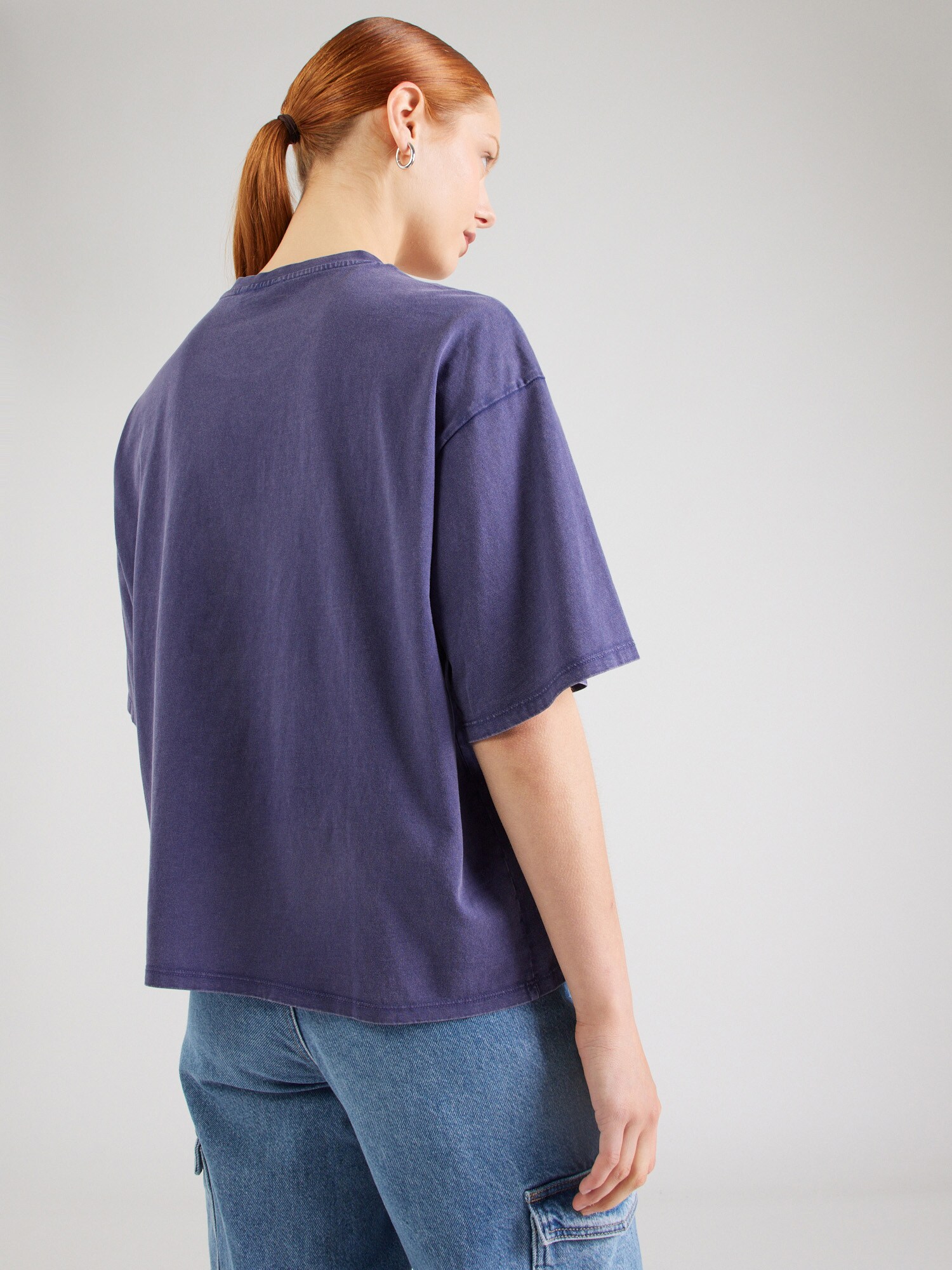 Thumbnail - T-Shirt