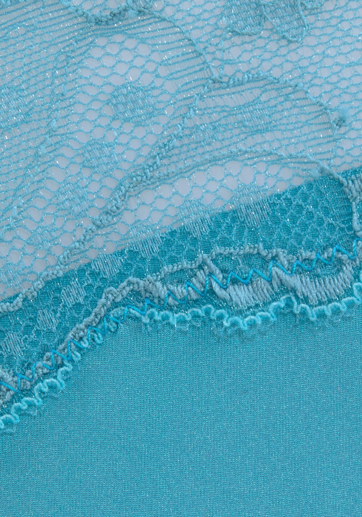 Thumbnail - LASCANA String