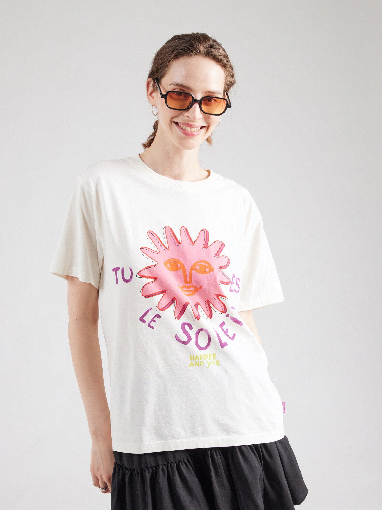 Thumbnail - Harper & Yve T-Shirt Le Soleil