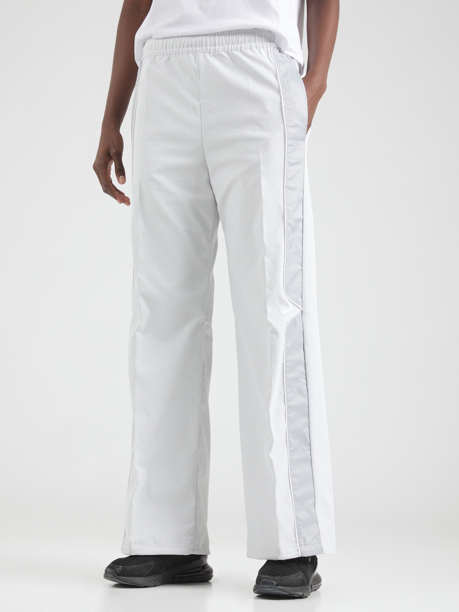 Nike Sportswear Nadrág  világosszürke / fehér termék 2. képe