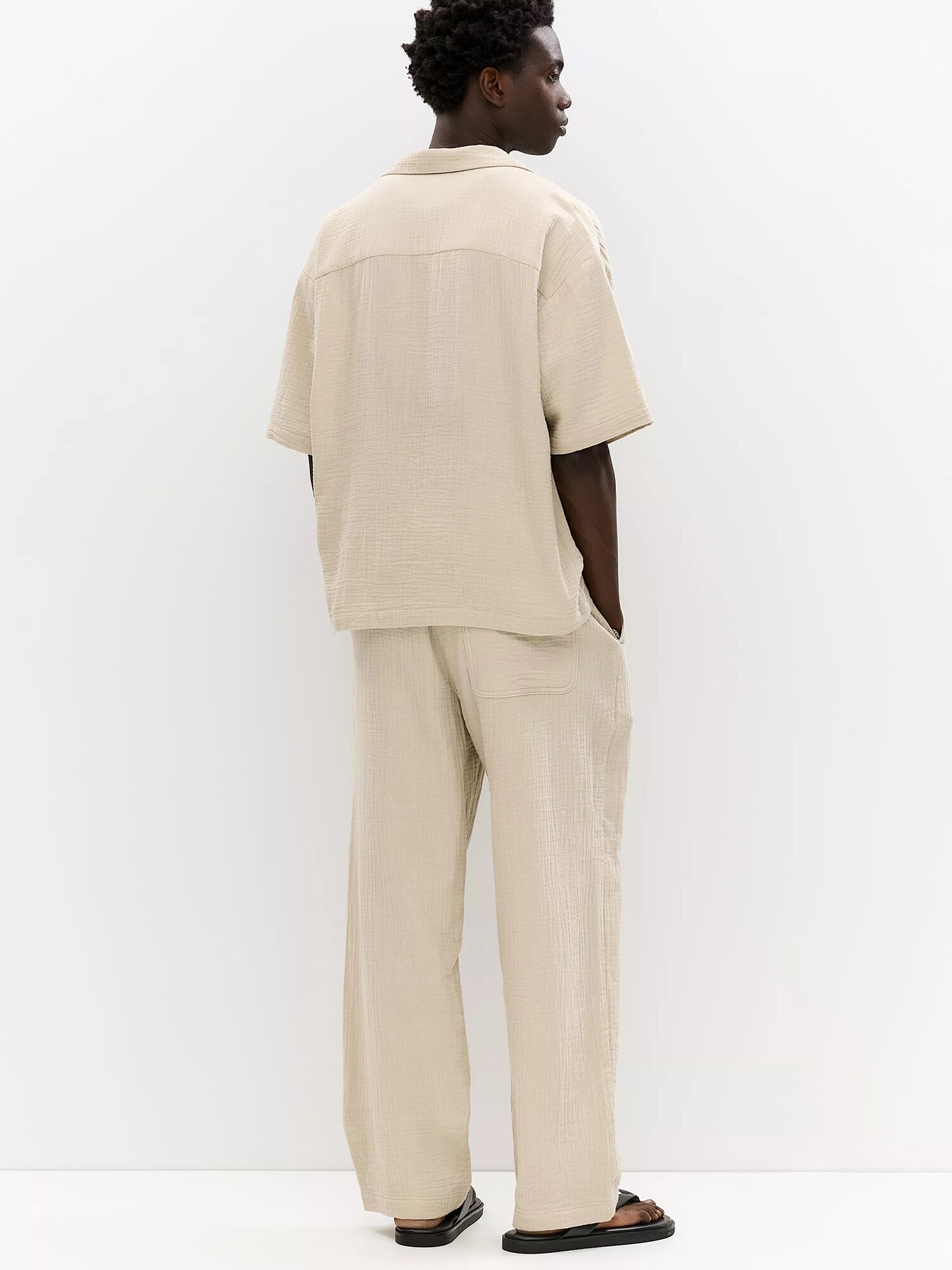 Pull&Bear Košeľa tmavobéžová (obrázok 3)