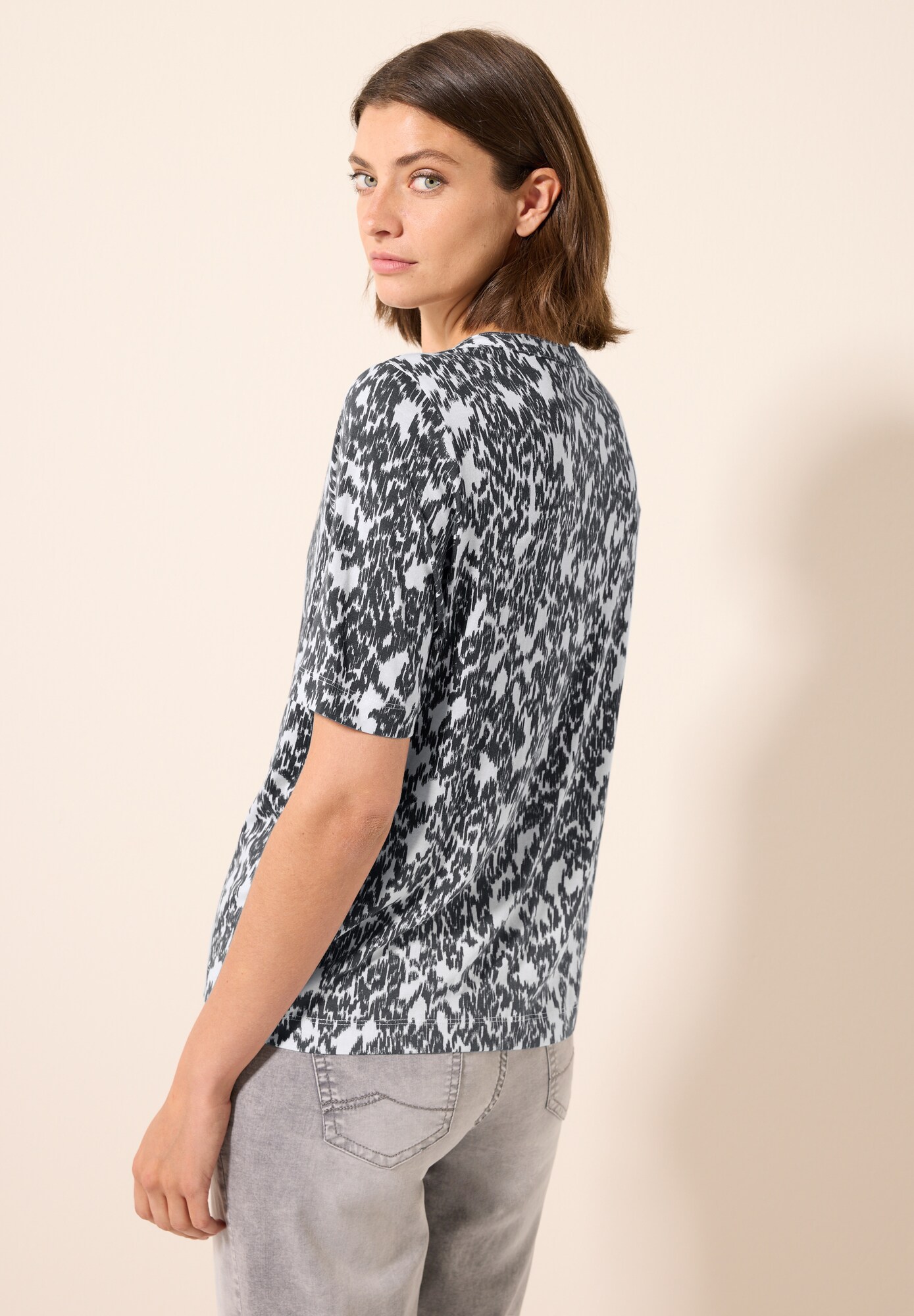 Thumbnail - T-Shirt