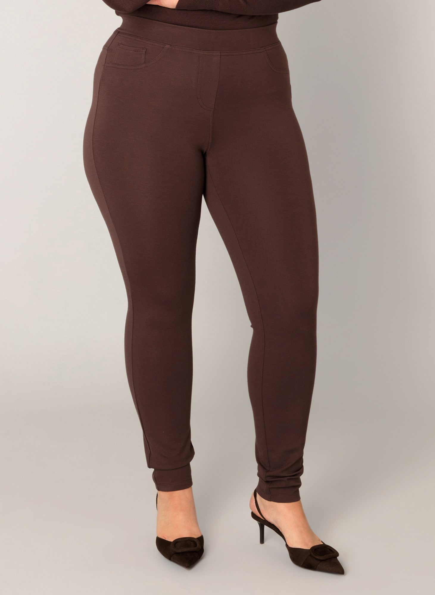 Thumbnail - BASE LEVEL CURVY Leggings