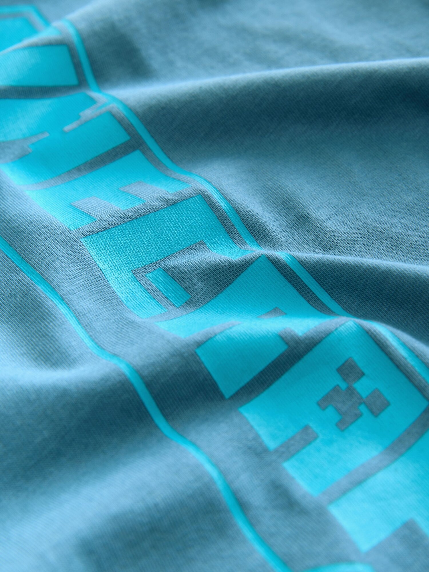 Thumbnail - T-Shirt