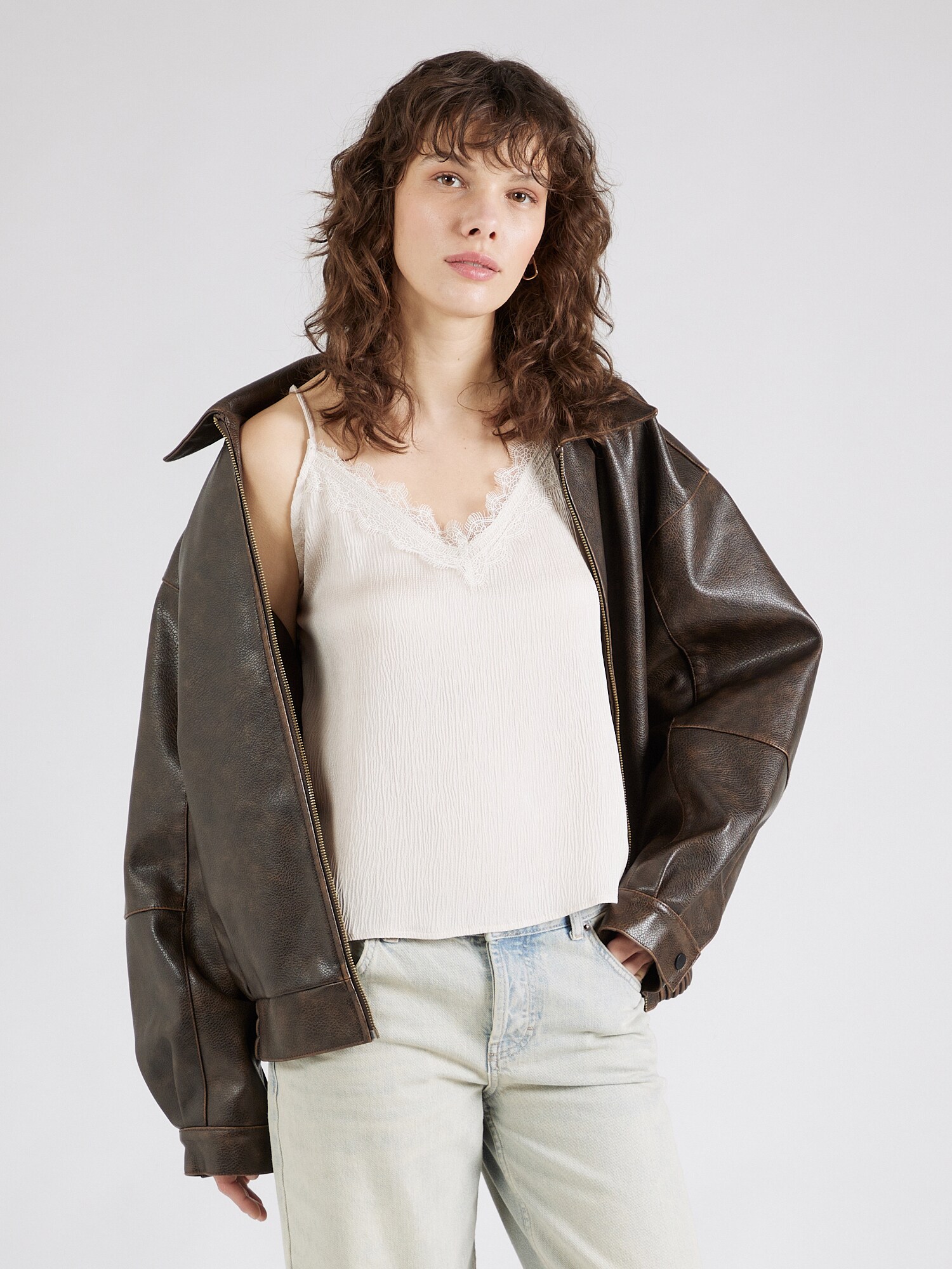 ABOUT YOU Top 'Rosie'  világosszürke / fehér termék 2. képe