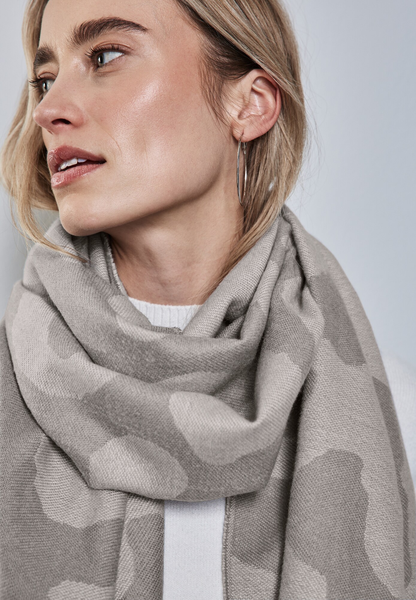 Thumbnail - STREET ONE Softer Jaquard Schal