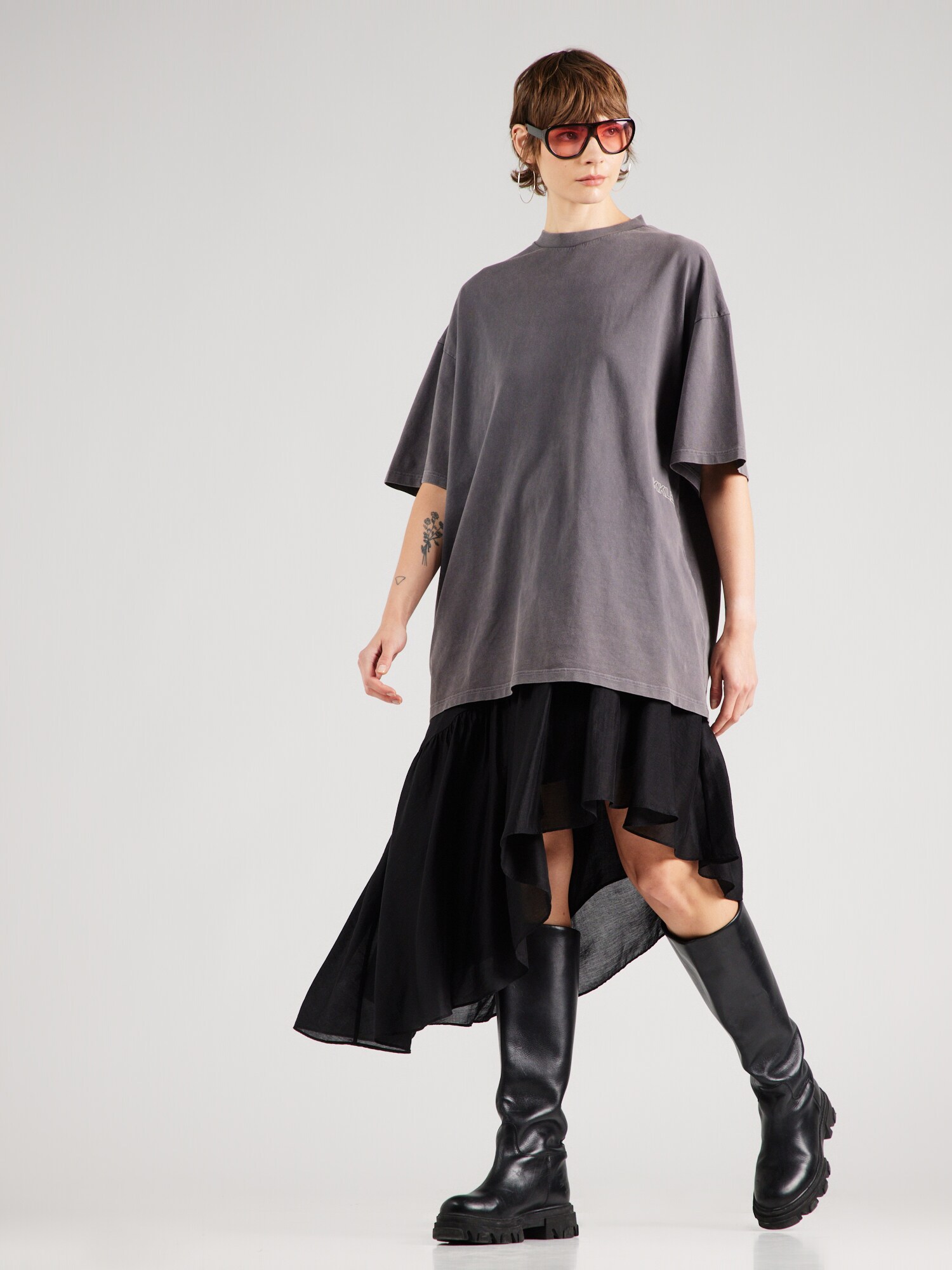 Thumbnail - T-Shirt