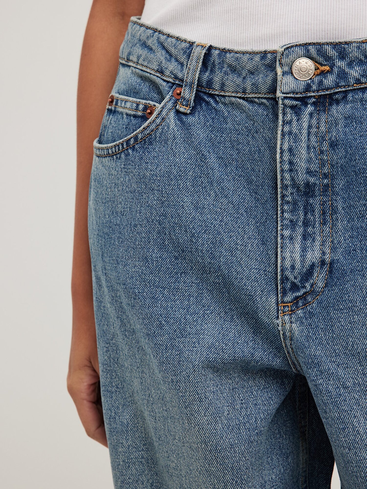 Thumbnail - Jeans