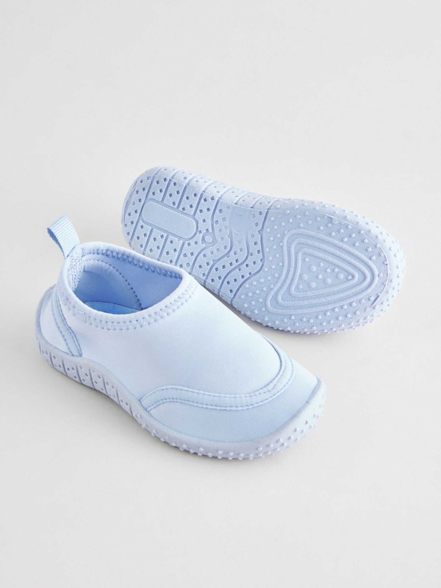 Thumbnail - Next Badeschuh