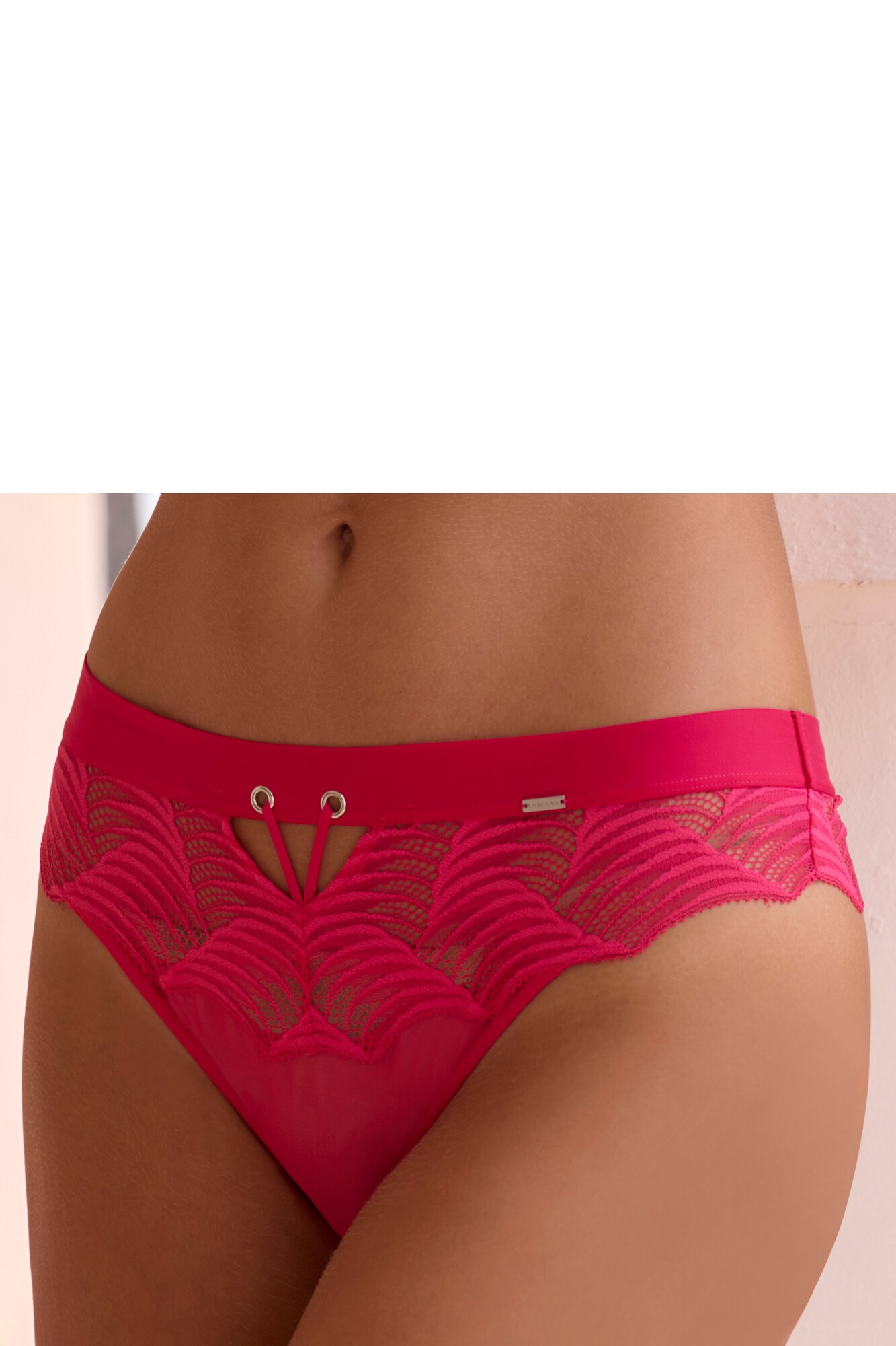 Thumbnail - LASCANA String