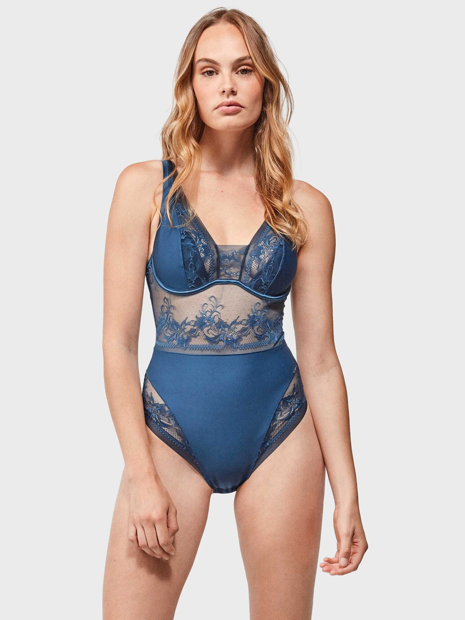 Gisela Body  tengerészkék termék 2. képe