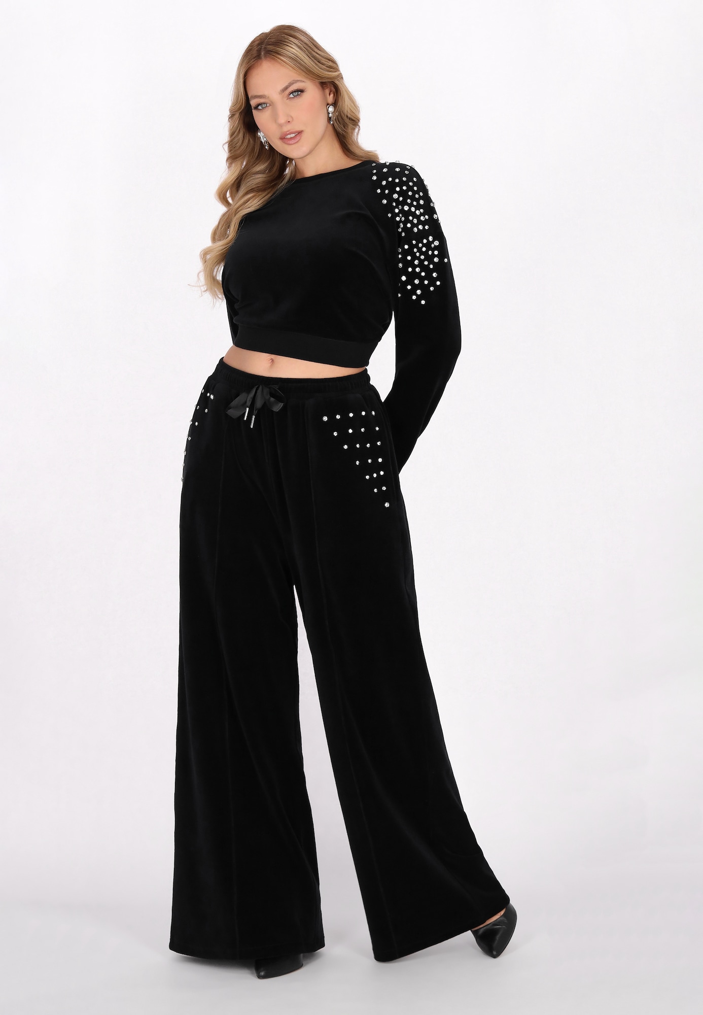 Thumbnail - faina Sweatshirt Fashion Look