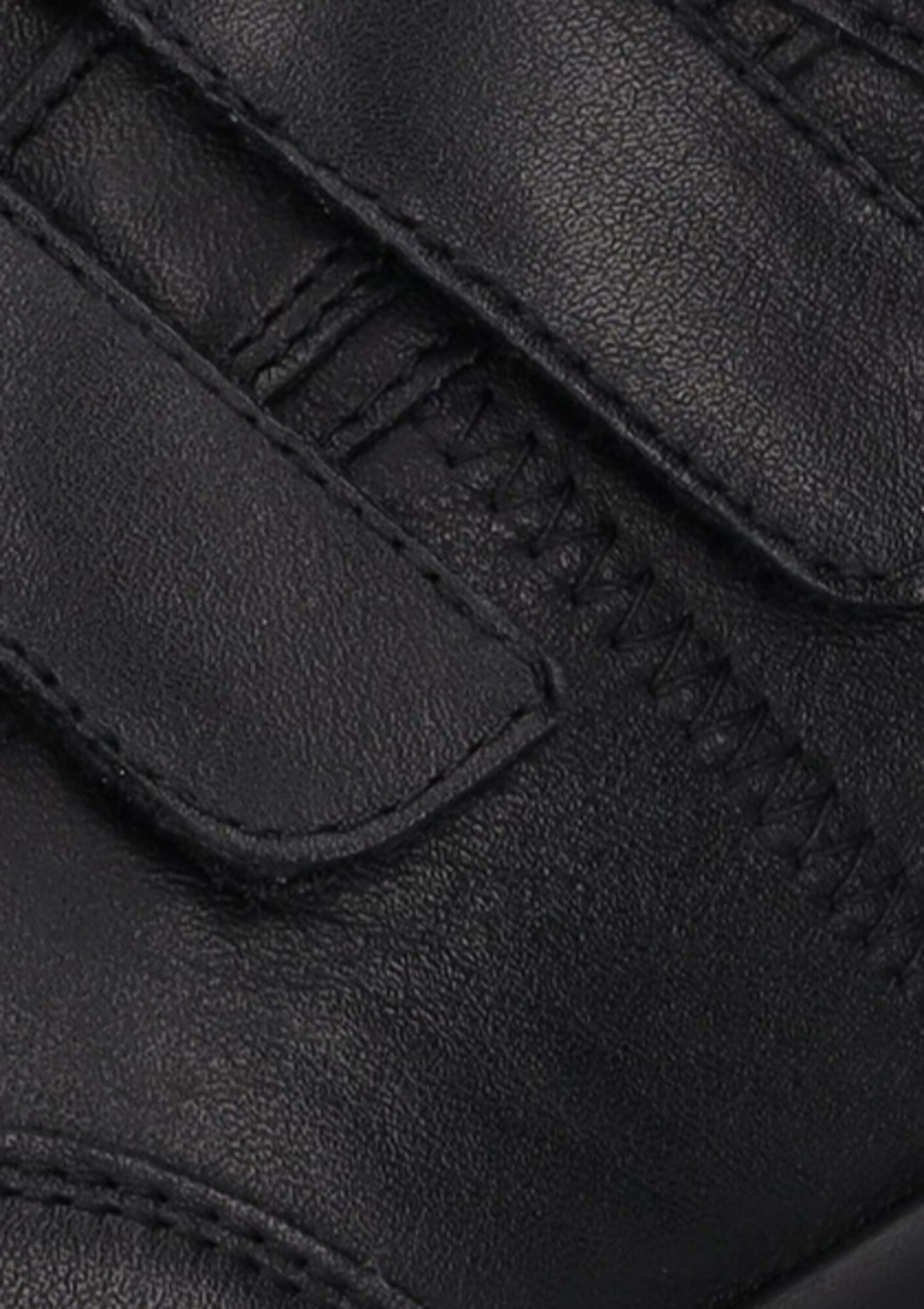 Thumbnail - Sneaker