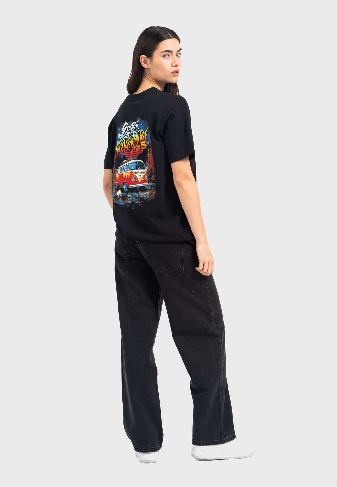 Thumbnail - Oldskull T-Shirt Retro Roadtrip Logo Graphic