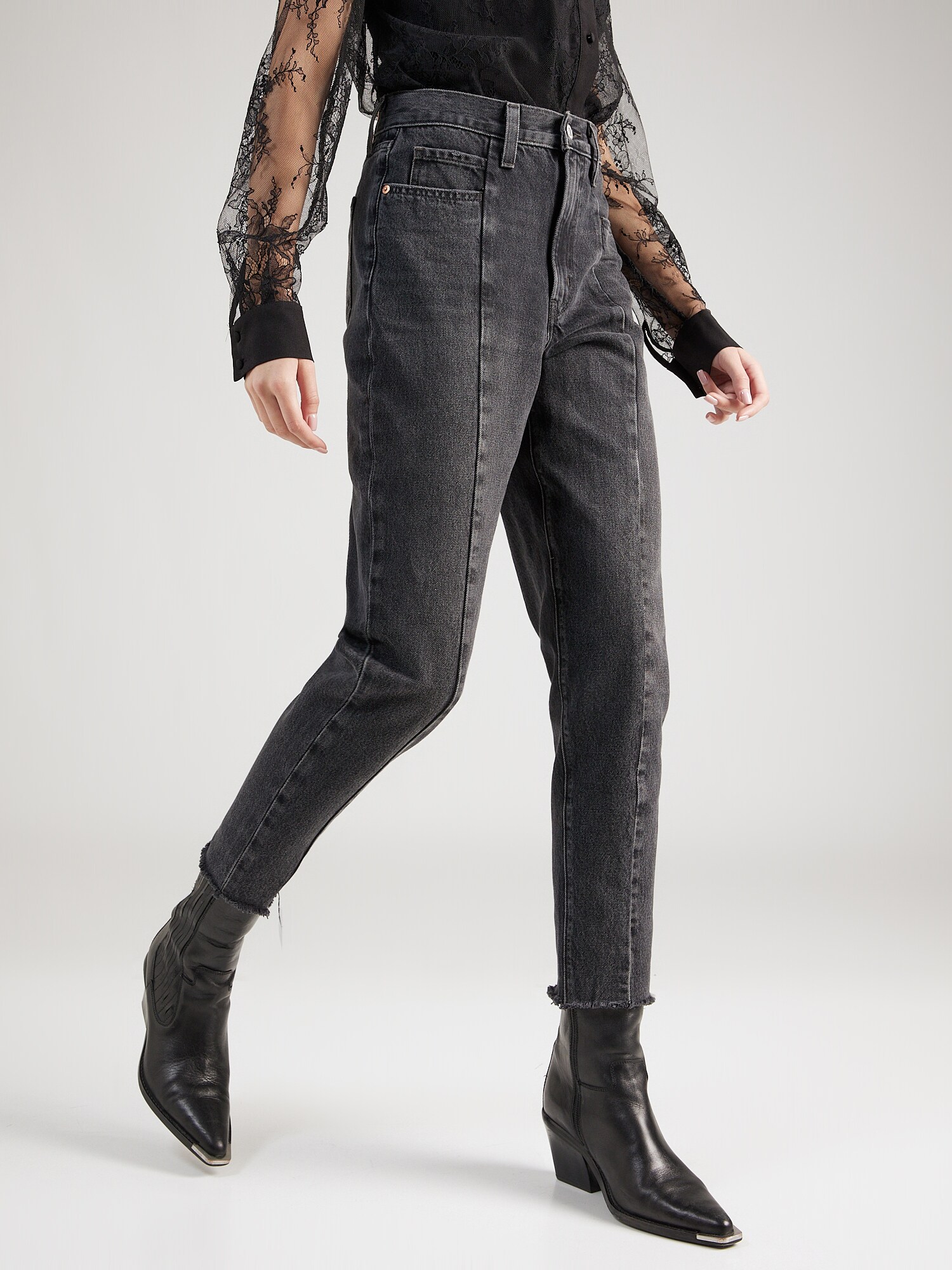 LEVI'S ® Farmer 'HW Mom Jean Altered'  fekete farmer termék 2. képe