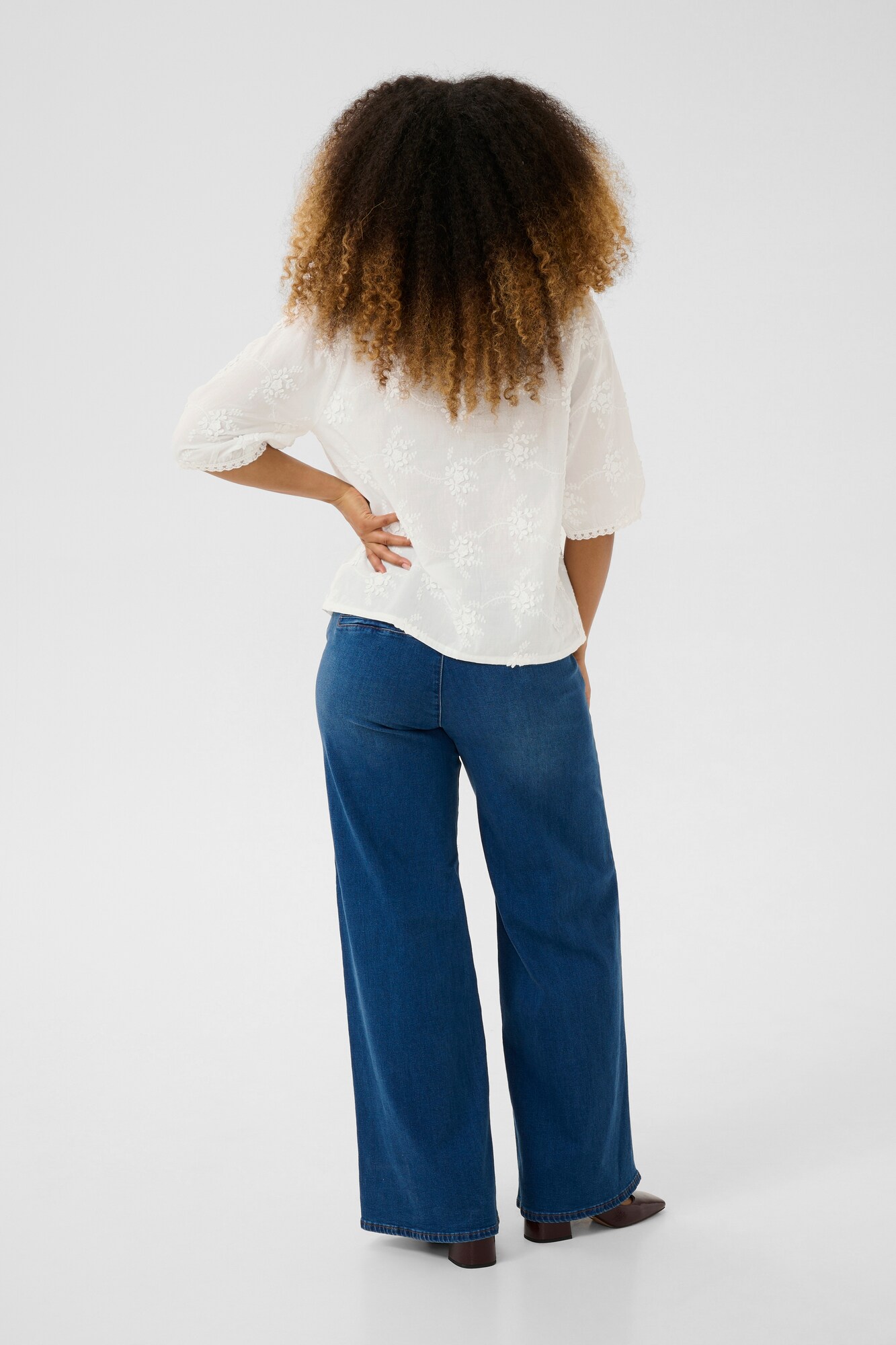 Thumbnail - Cream Bluse Alisa