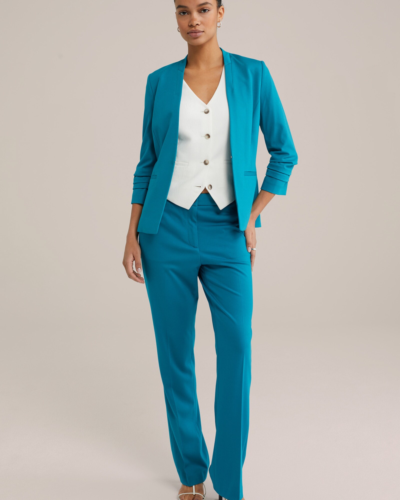 Thumbnail - Blazer