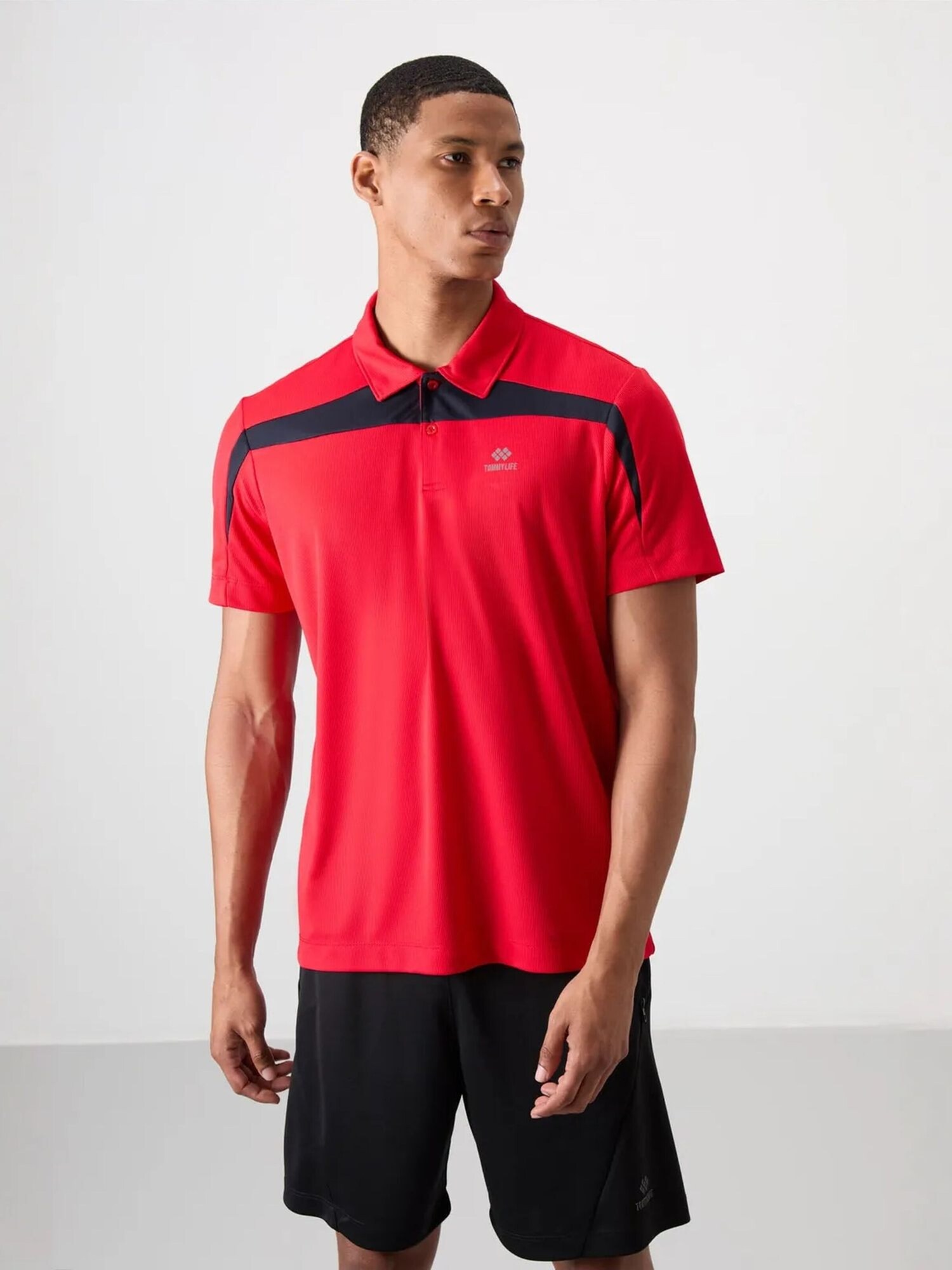 Tommy Life Majica 'T-Shirts' svijetlo crvena / crna
