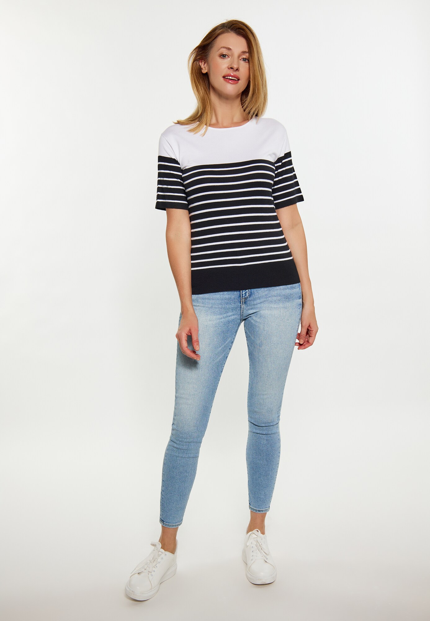 Thumbnail - usha BLUE LABEL Pullover