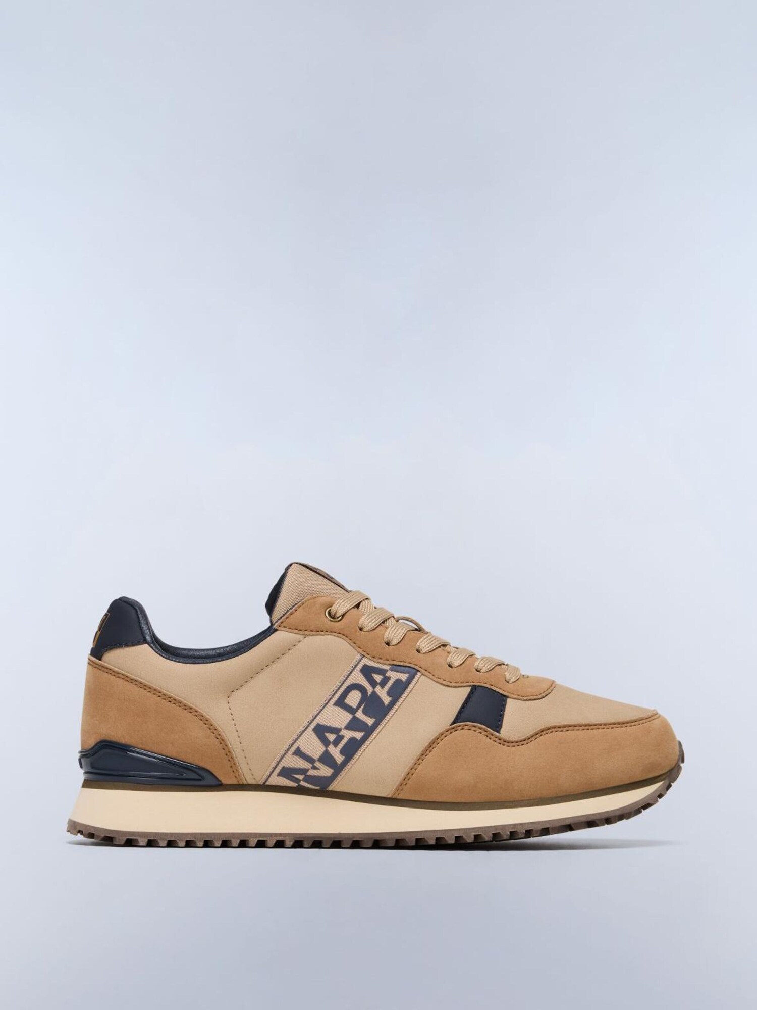 NAPAPIJRI Zapatillas deportivas bajas 'Cosmos'  marrón