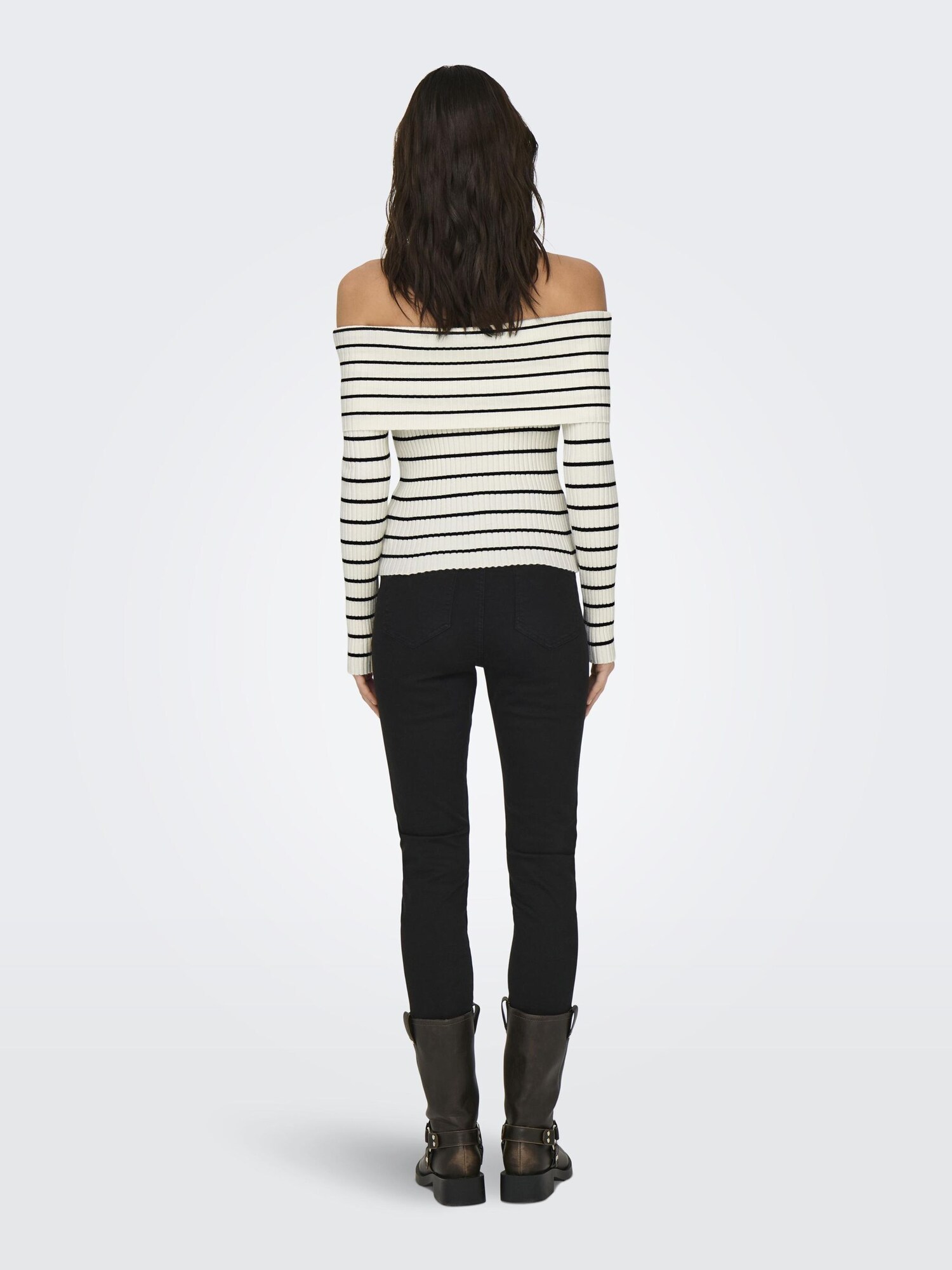 Thumbnail - Pullover