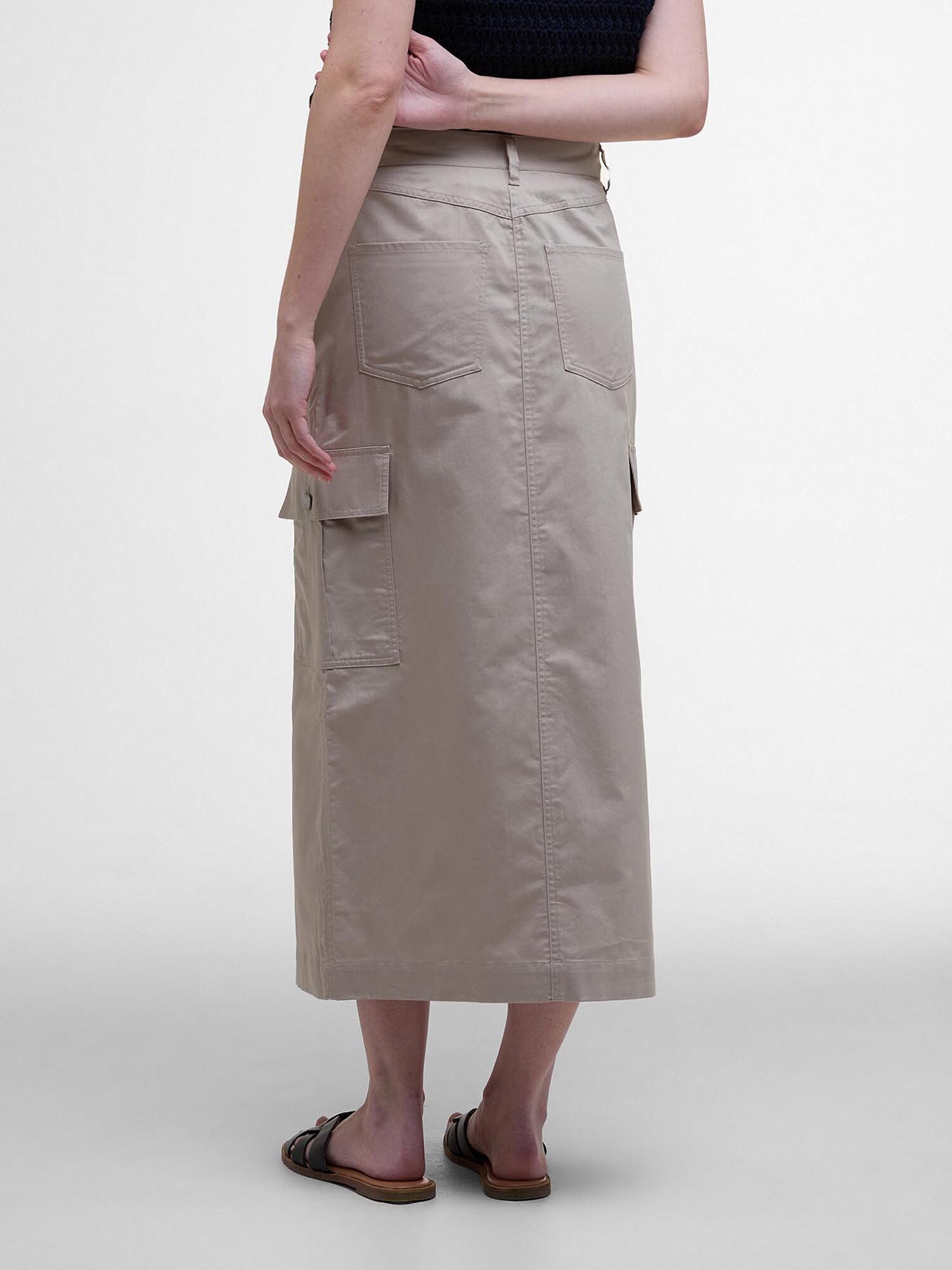 Thumbnail - Barbour Rock Luna