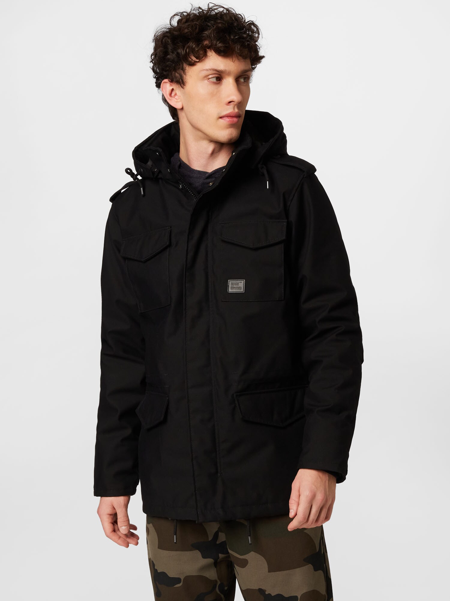 Vintage Industries Téli parka 'Darren'  fekete termék 2. képe