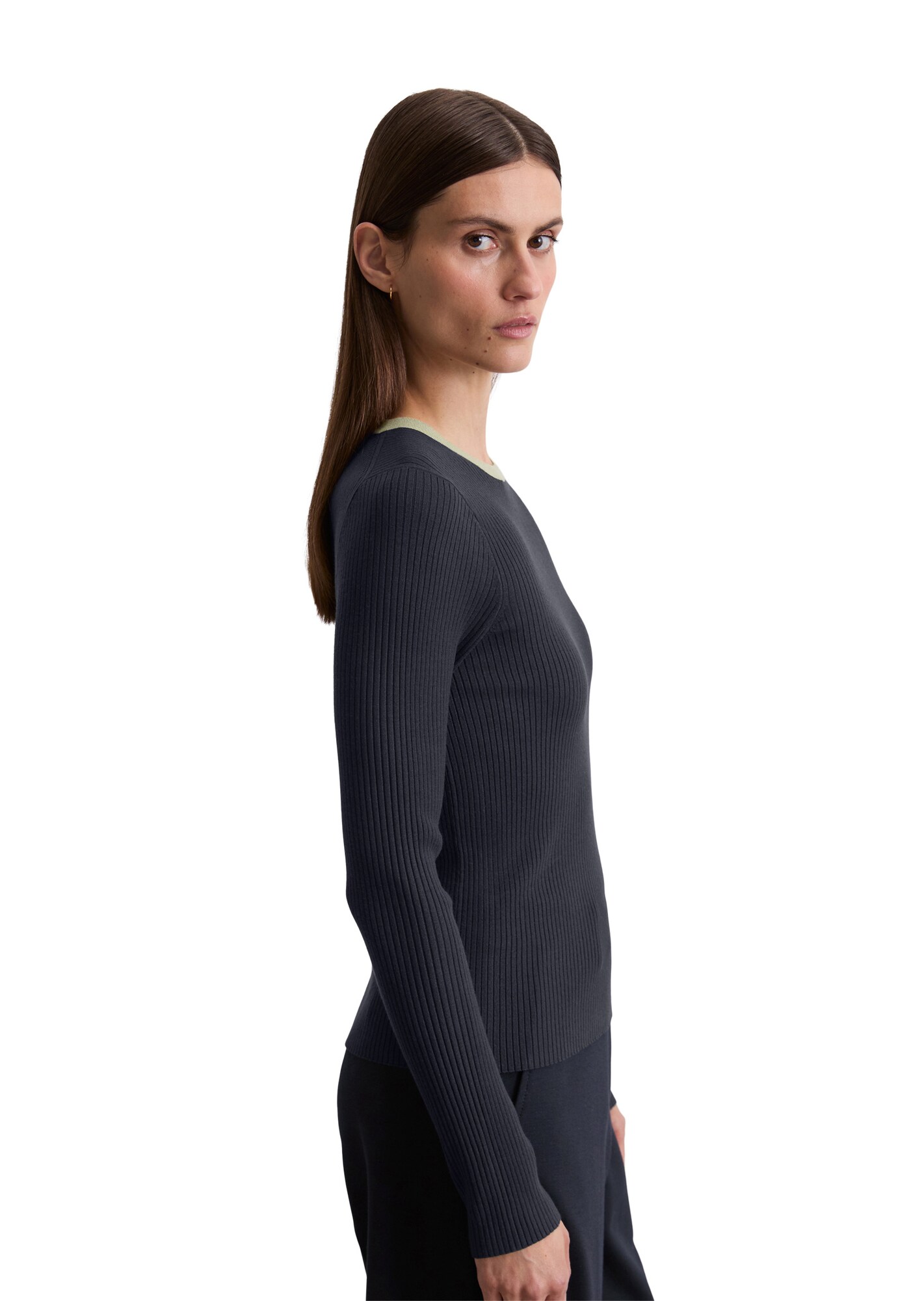 Thumbnail - Pullover