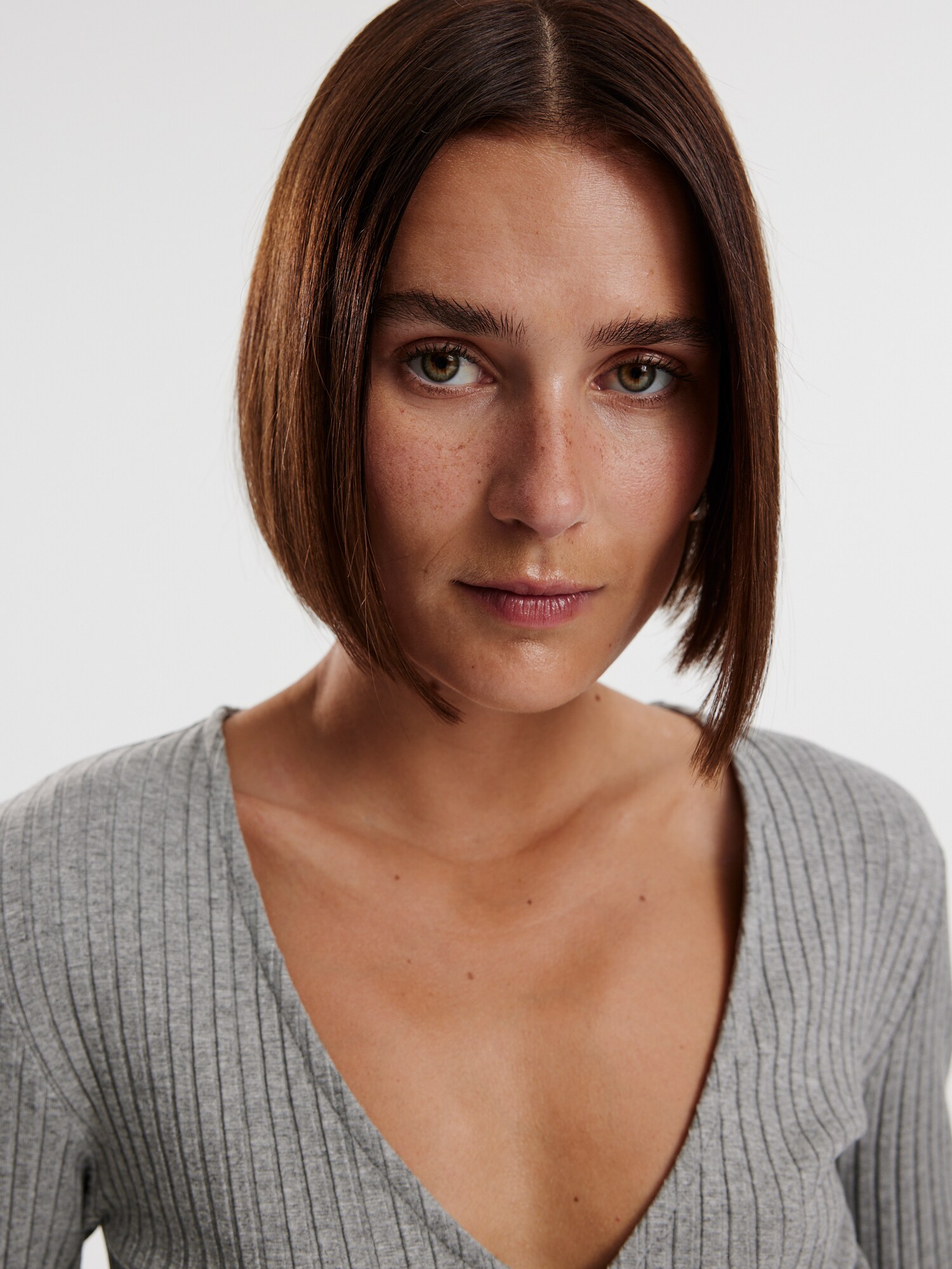 EDITED Tričko 'Sabrina' sivá melírovaná (obrázok 6)