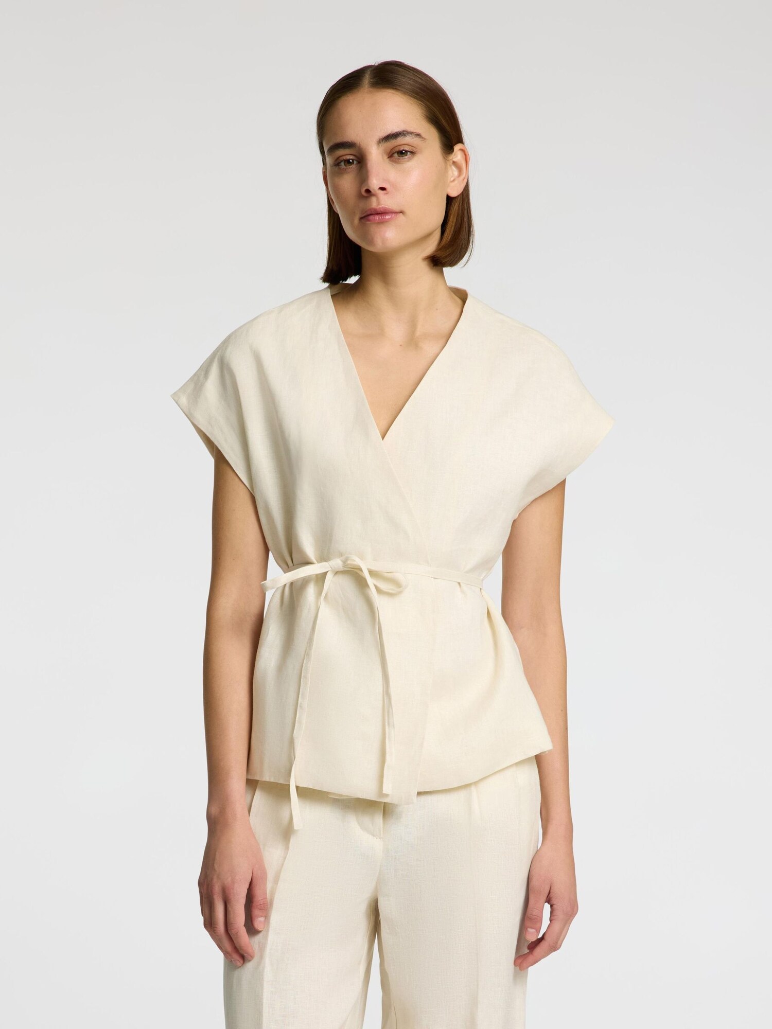 Thumbnail - SELECTED Weste