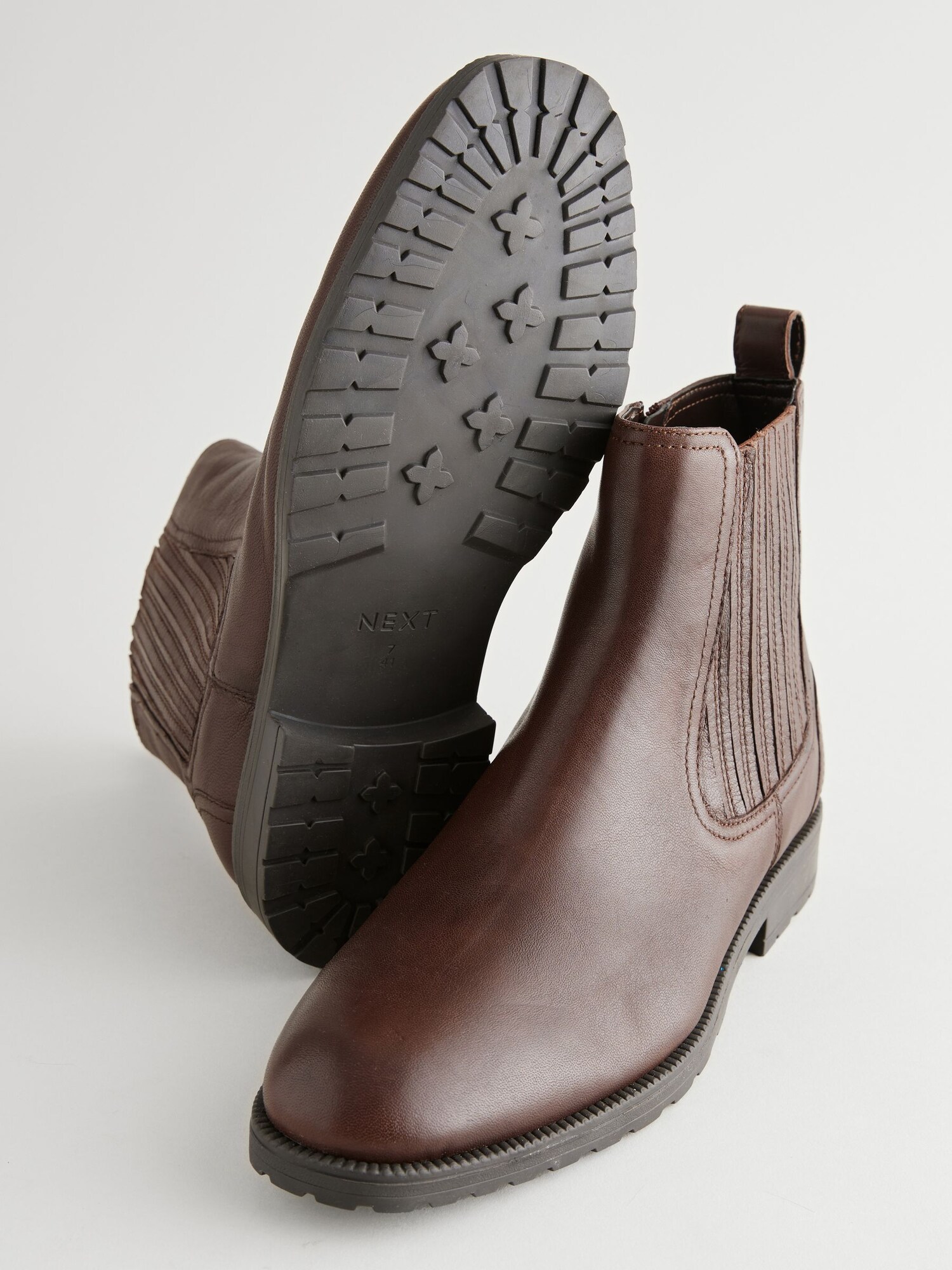 Thumbnail - Next Chelsea Boots Forever Comfort