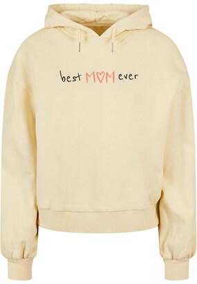 Merchcode Sweatshirt ‘Mothers Day – Best Mom Ever’ Geel / Kersrood / Zwart