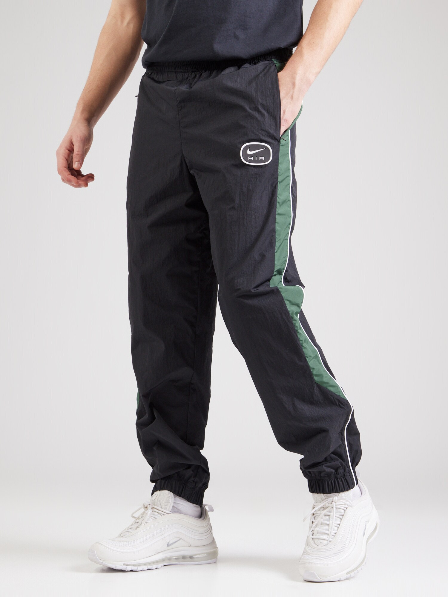 Nike Sportswear Nadrág 'AIR'  zöld / fekete / fehér termék 2. képe