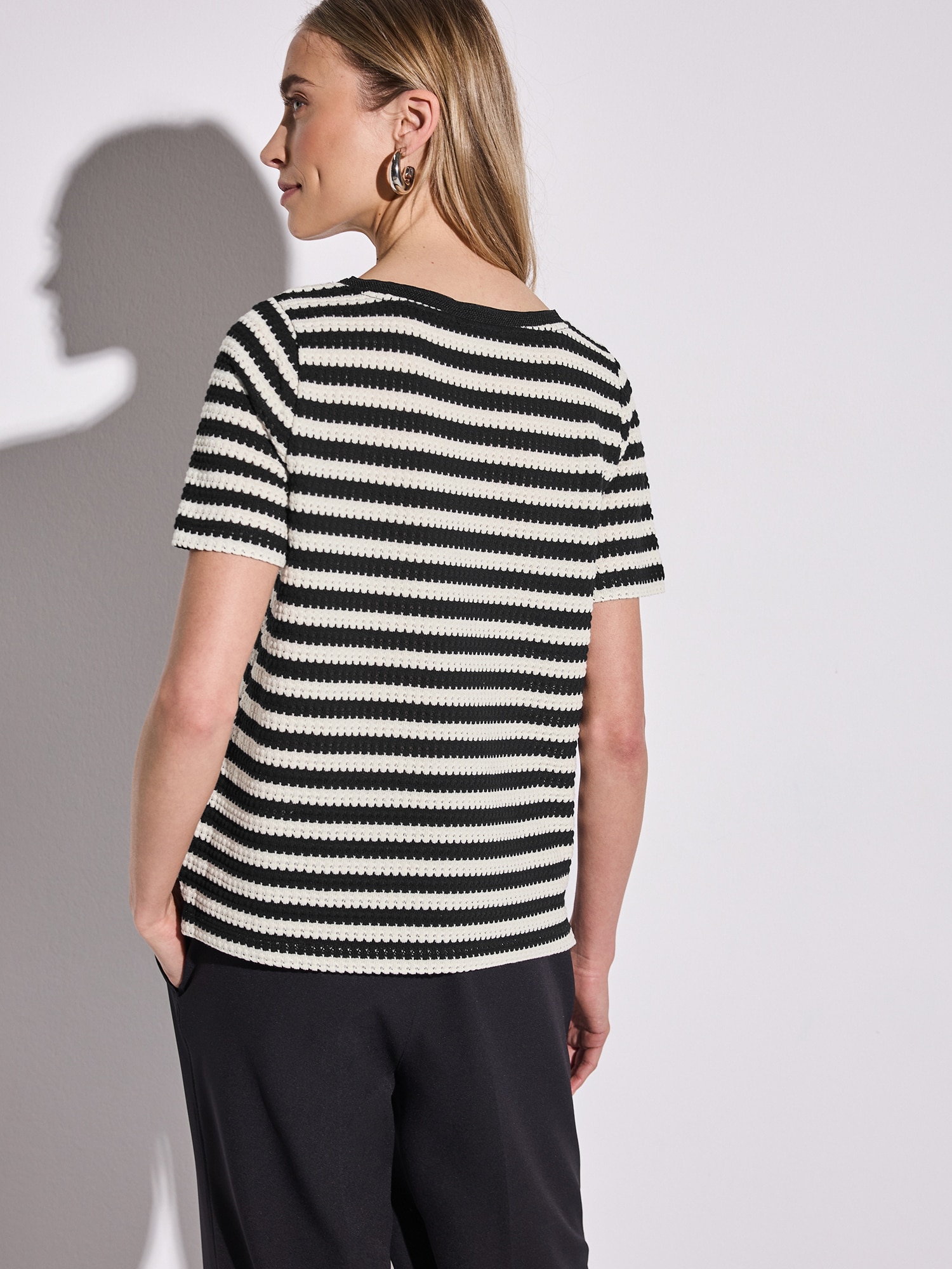 Thumbnail - T-Shirt