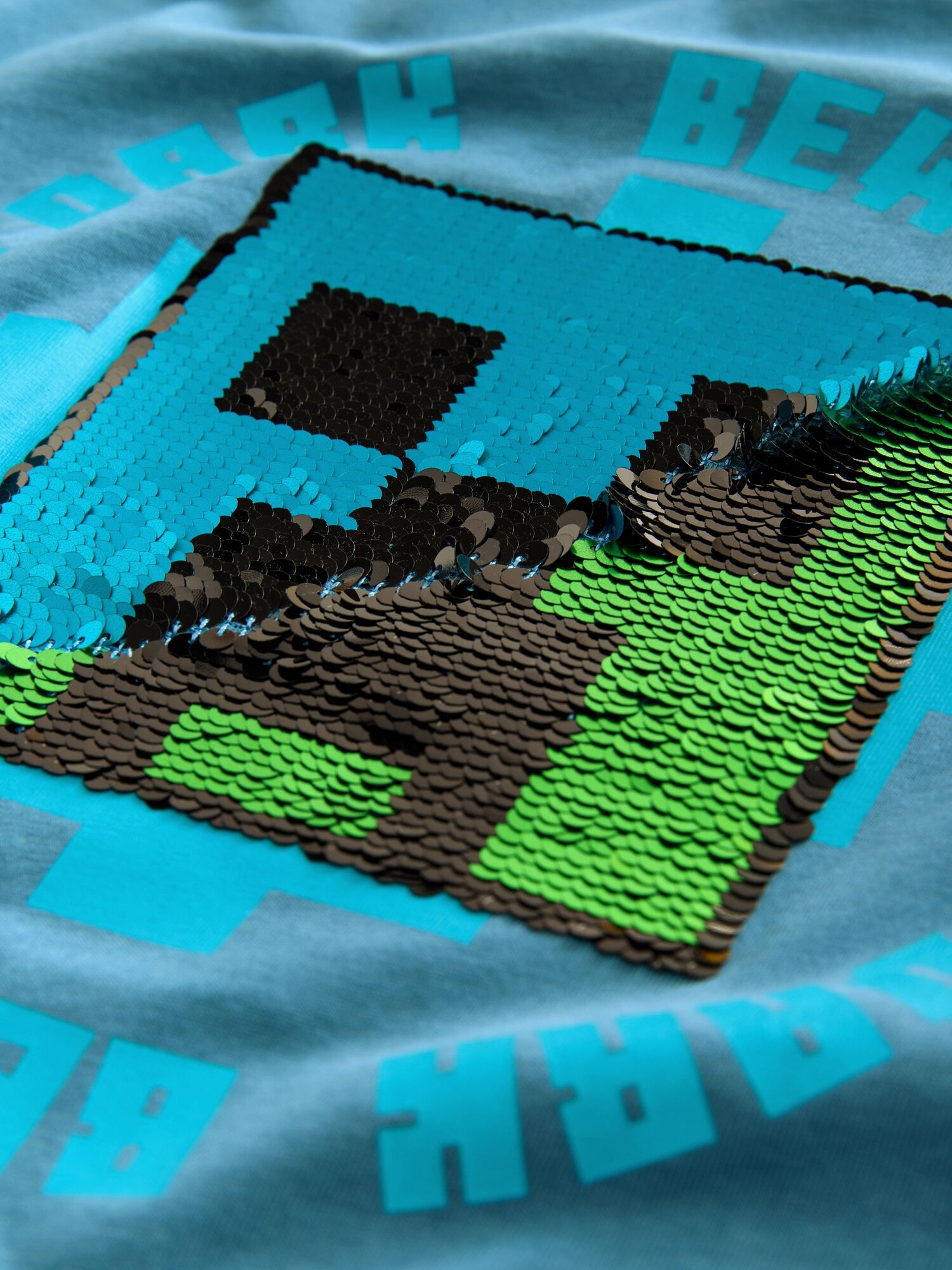 Thumbnail - T-Shirt