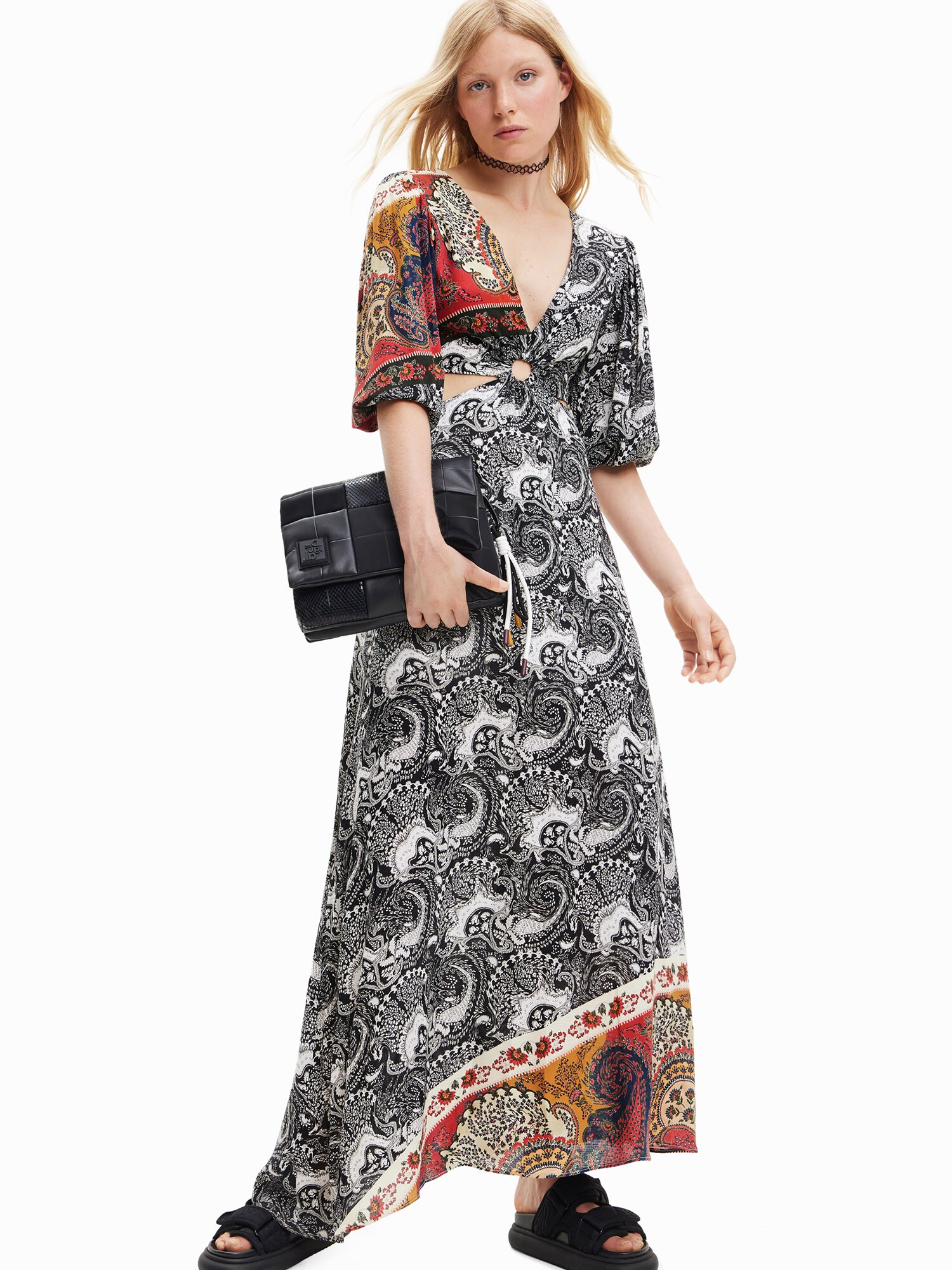 Desigual Šaty 'SIRSAL' béžová / krvavo červená / čierna / biela (obrázok 4)
