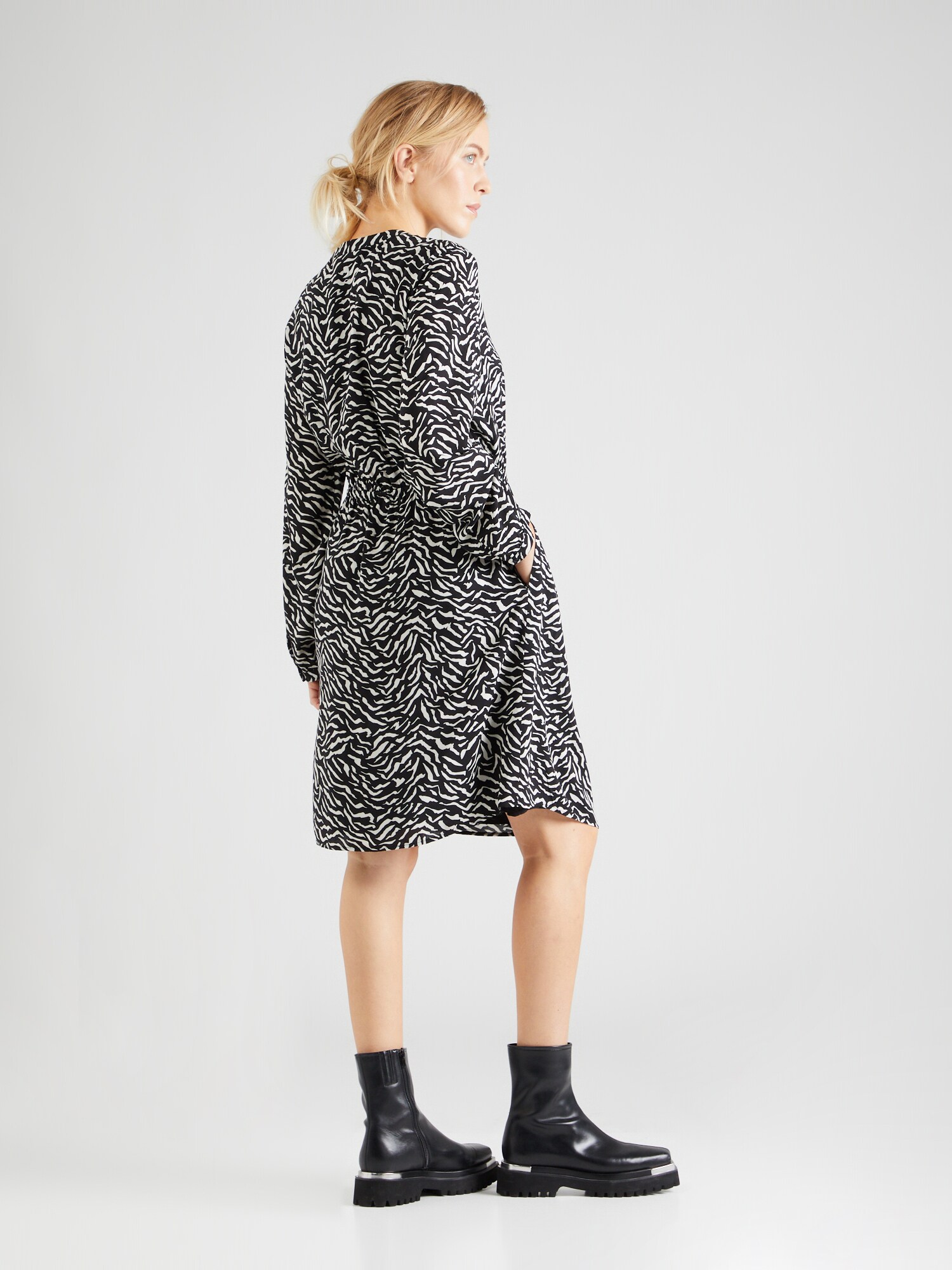 Thumbnail - Kleid