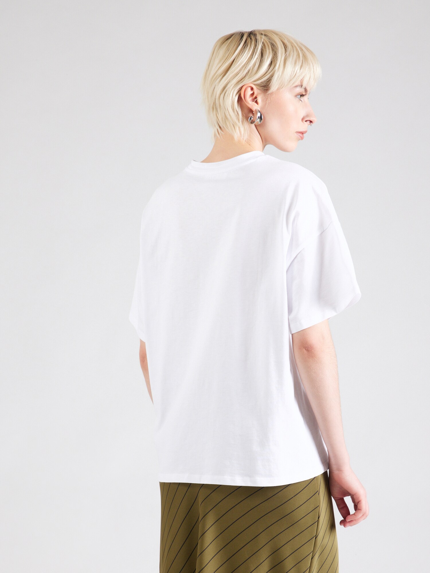 Thumbnail - STUDIO SELECT T-Shirt Ina