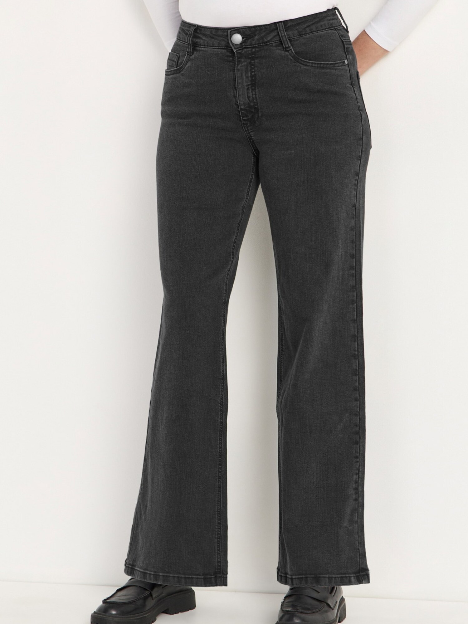 Thumbnail - Jeans