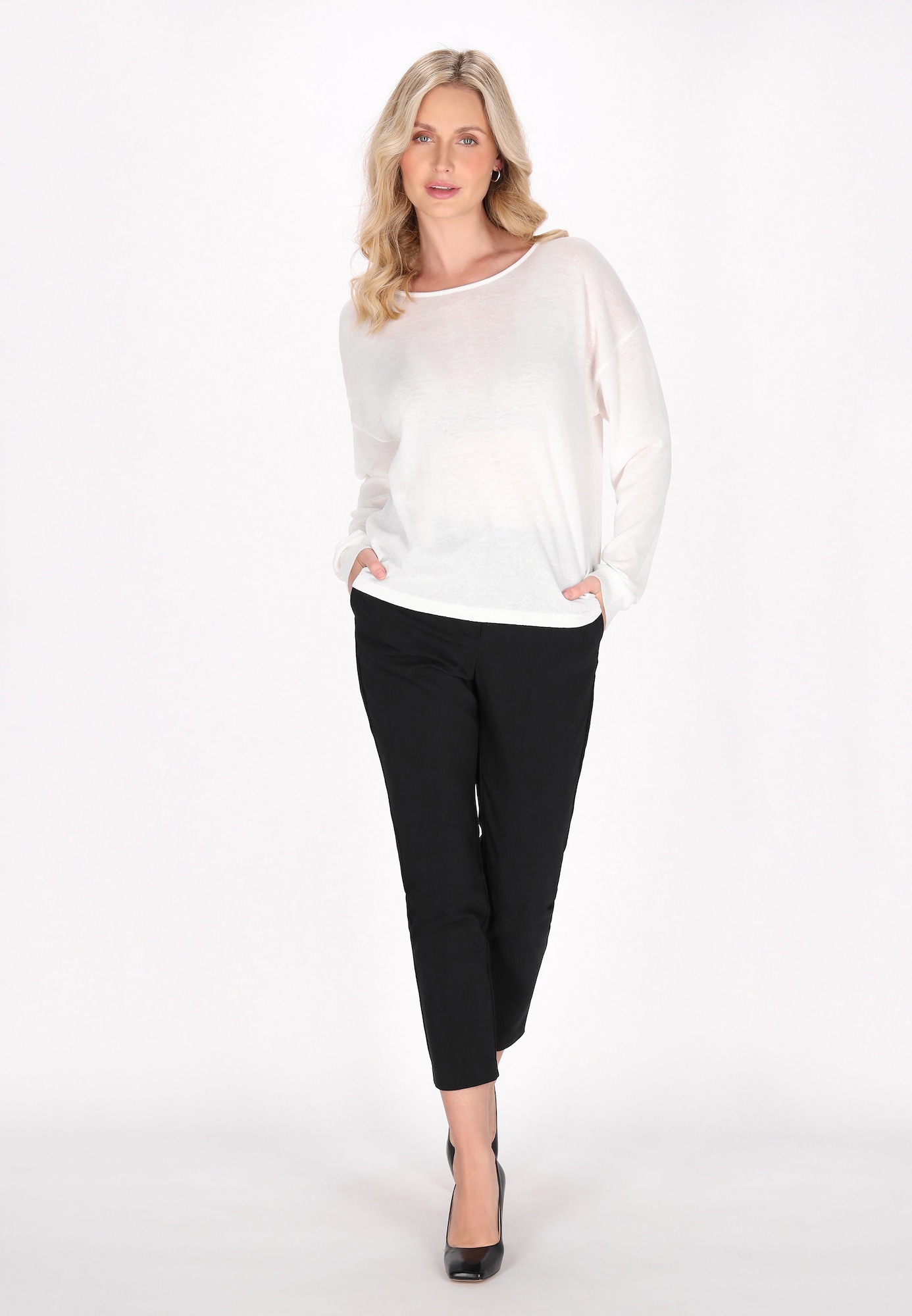 Thumbnail - usha BLACK LABEL Pullover