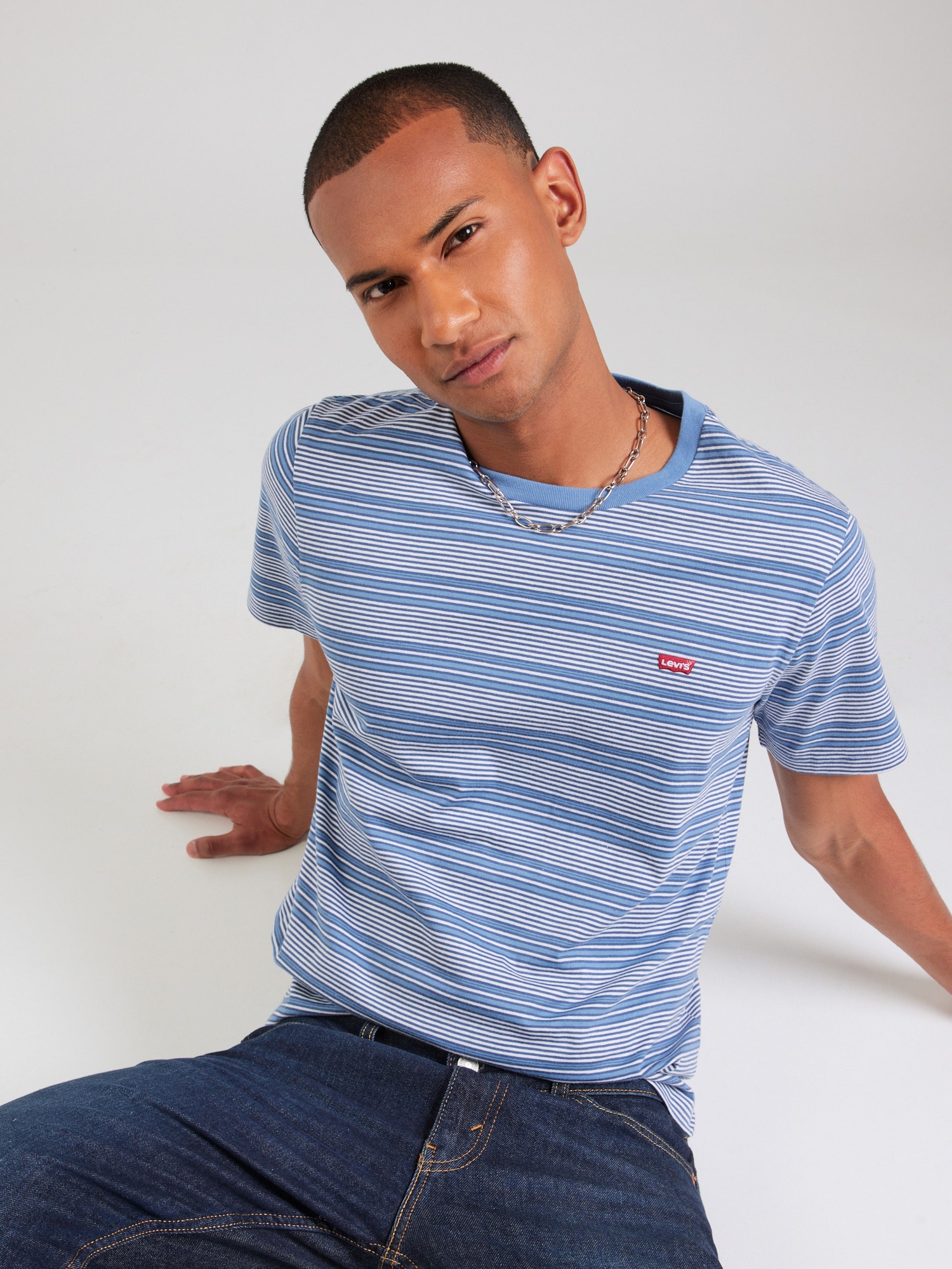 LEVI'S ® Póló 'ORIGINAL HM'  opál / fehér termék 2. képe