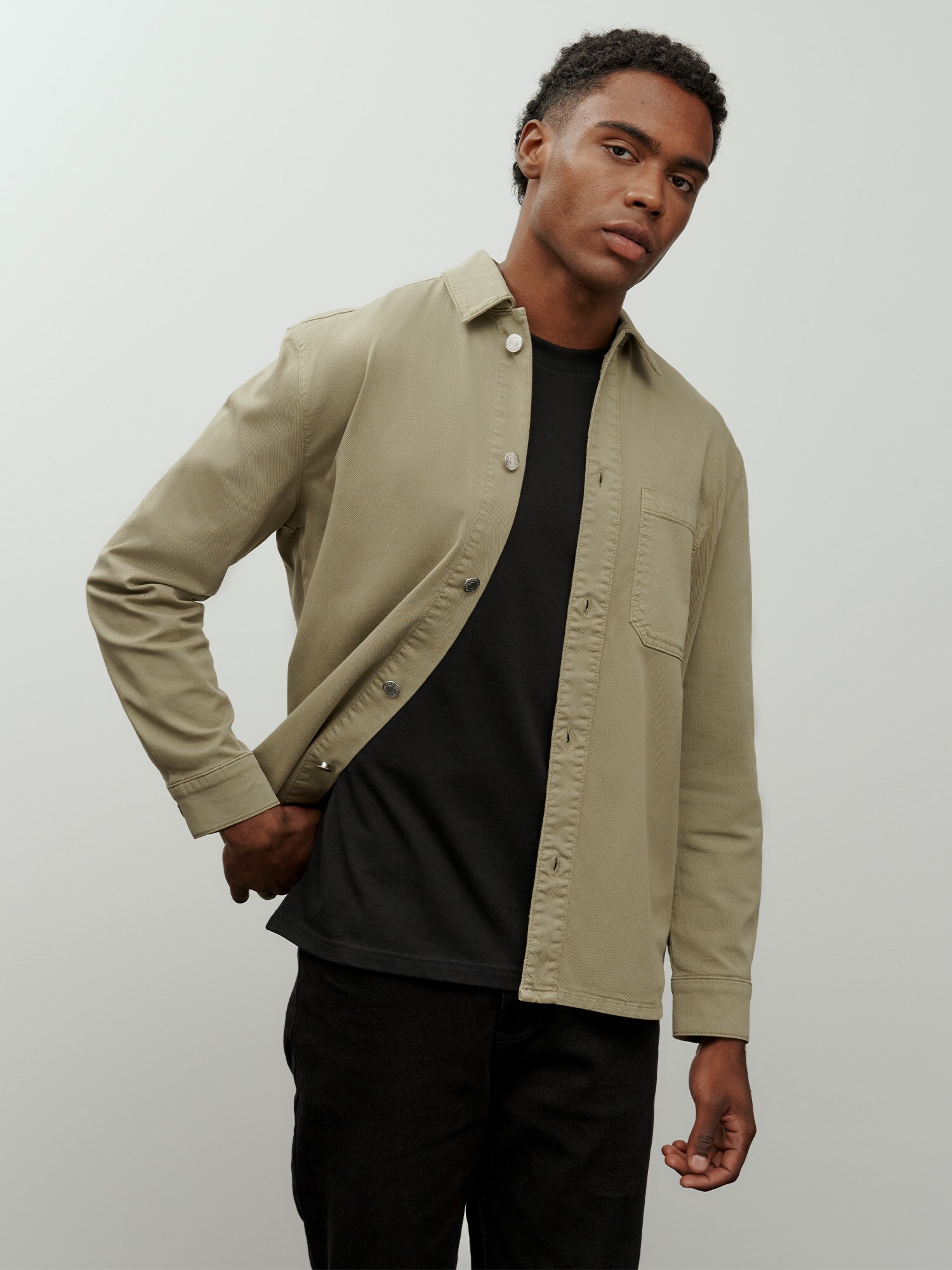 DAN FOX APPAREL Ing 'Essential'  olíva termék 2. képe