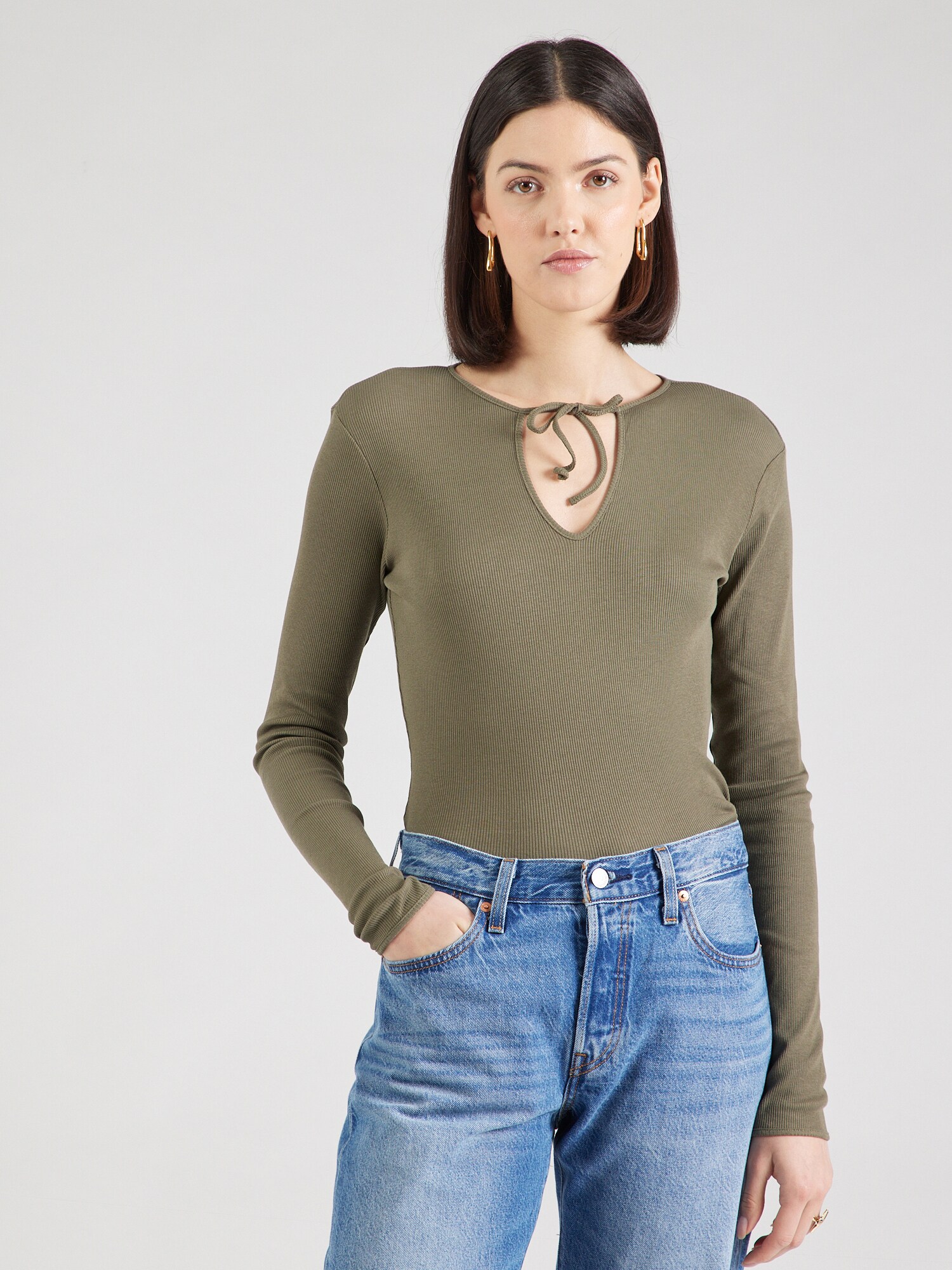 Monki Póló  khaki termék 2. képe