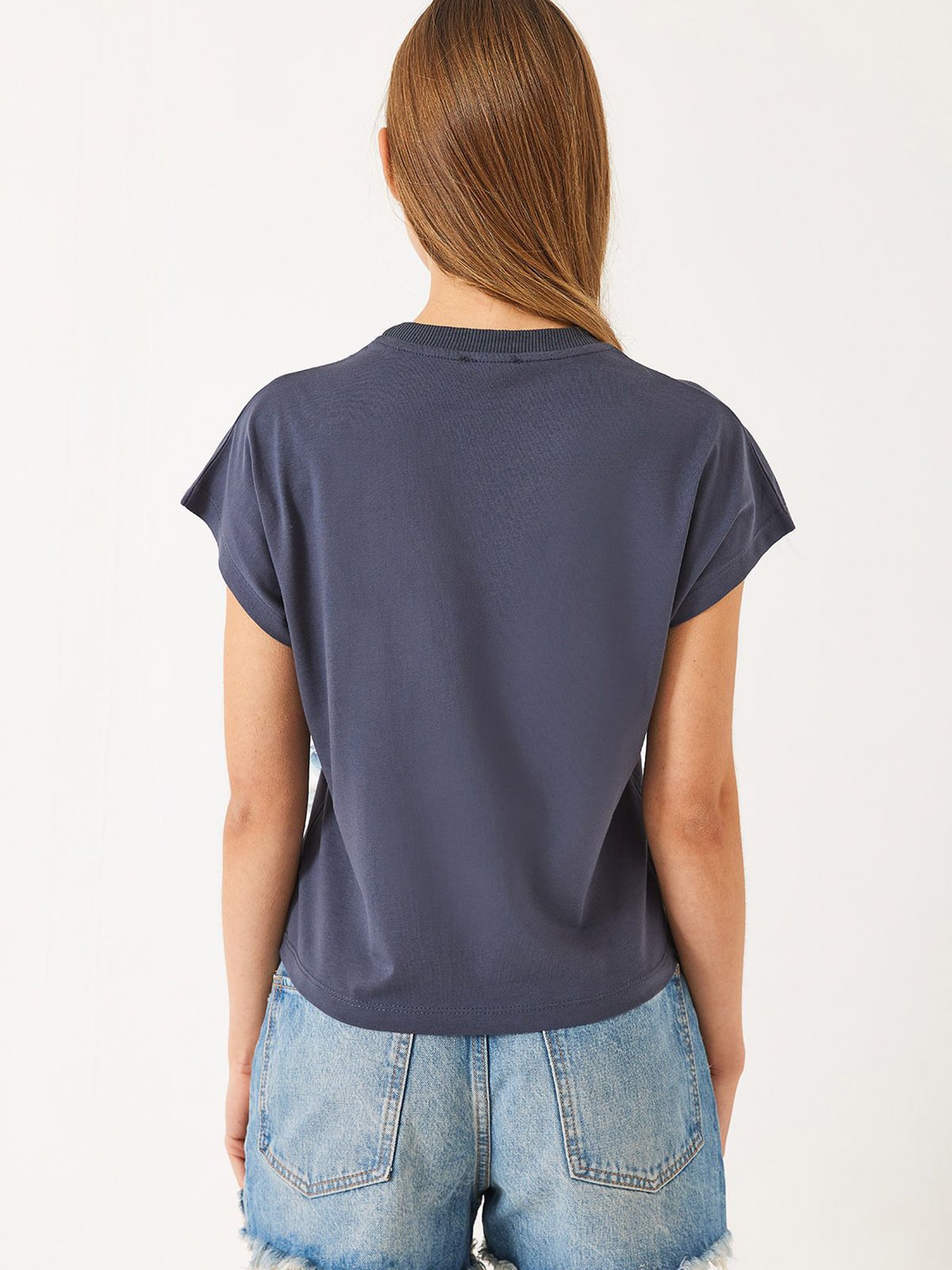 Thumbnail - Bianco Lucci T-Shirt