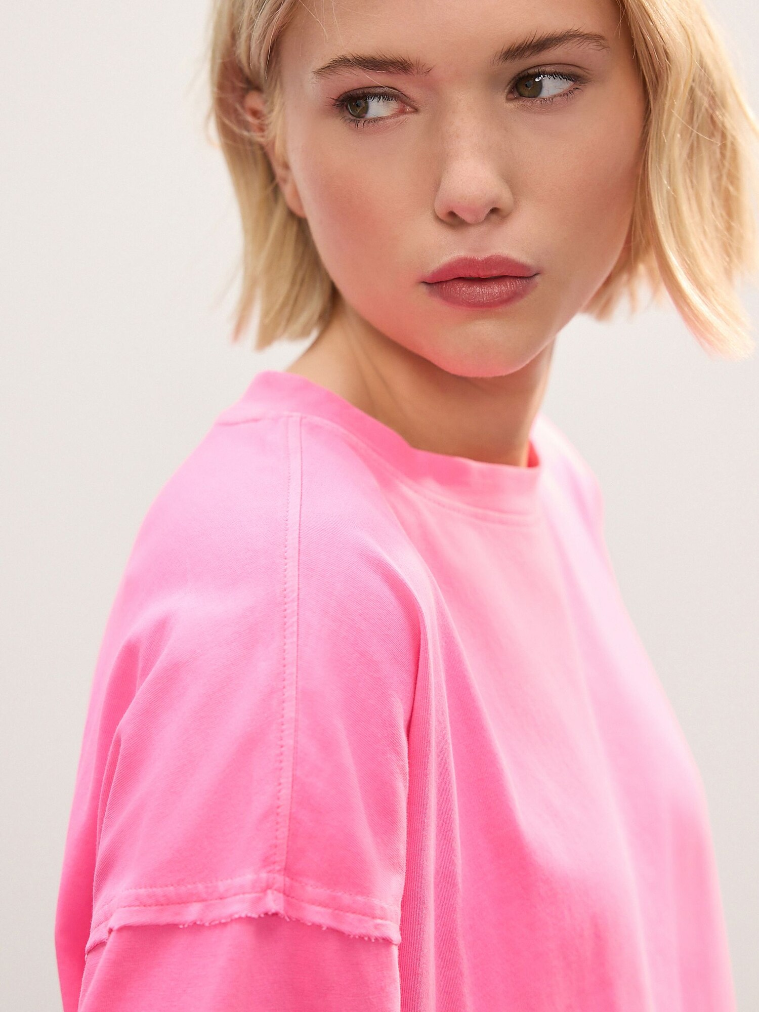 Thumbnail - Next T-Shirt