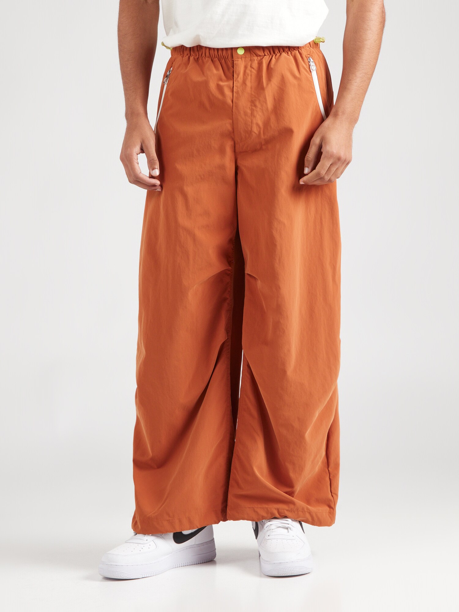 Nike Sportswear Nadrág  narancs termék 2. képe
