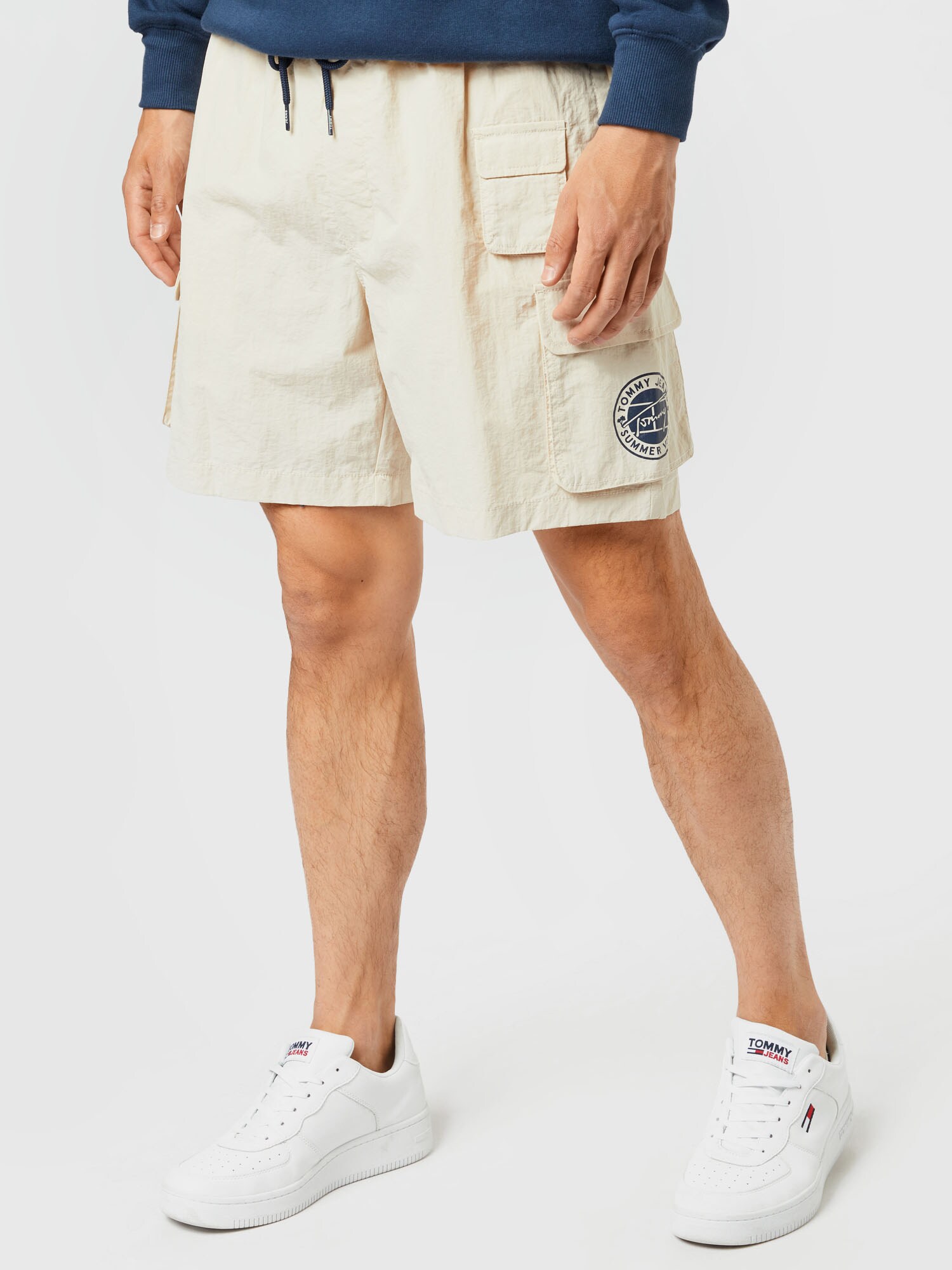 Tommy Jeans Cargo nadrágok 'Noevelty'  bézs / tengerészkék termék 2. képe