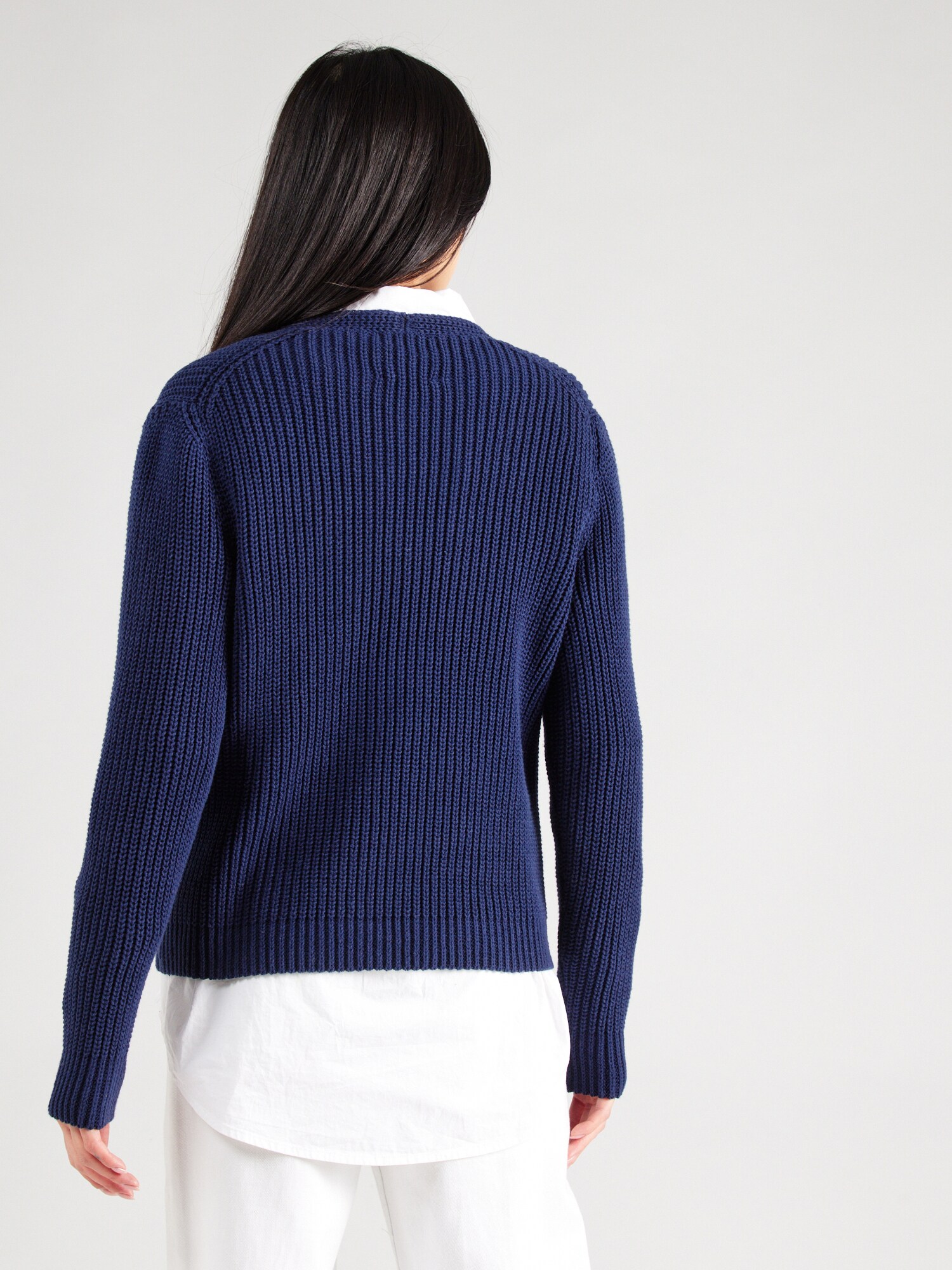 Thumbnail - Pullover