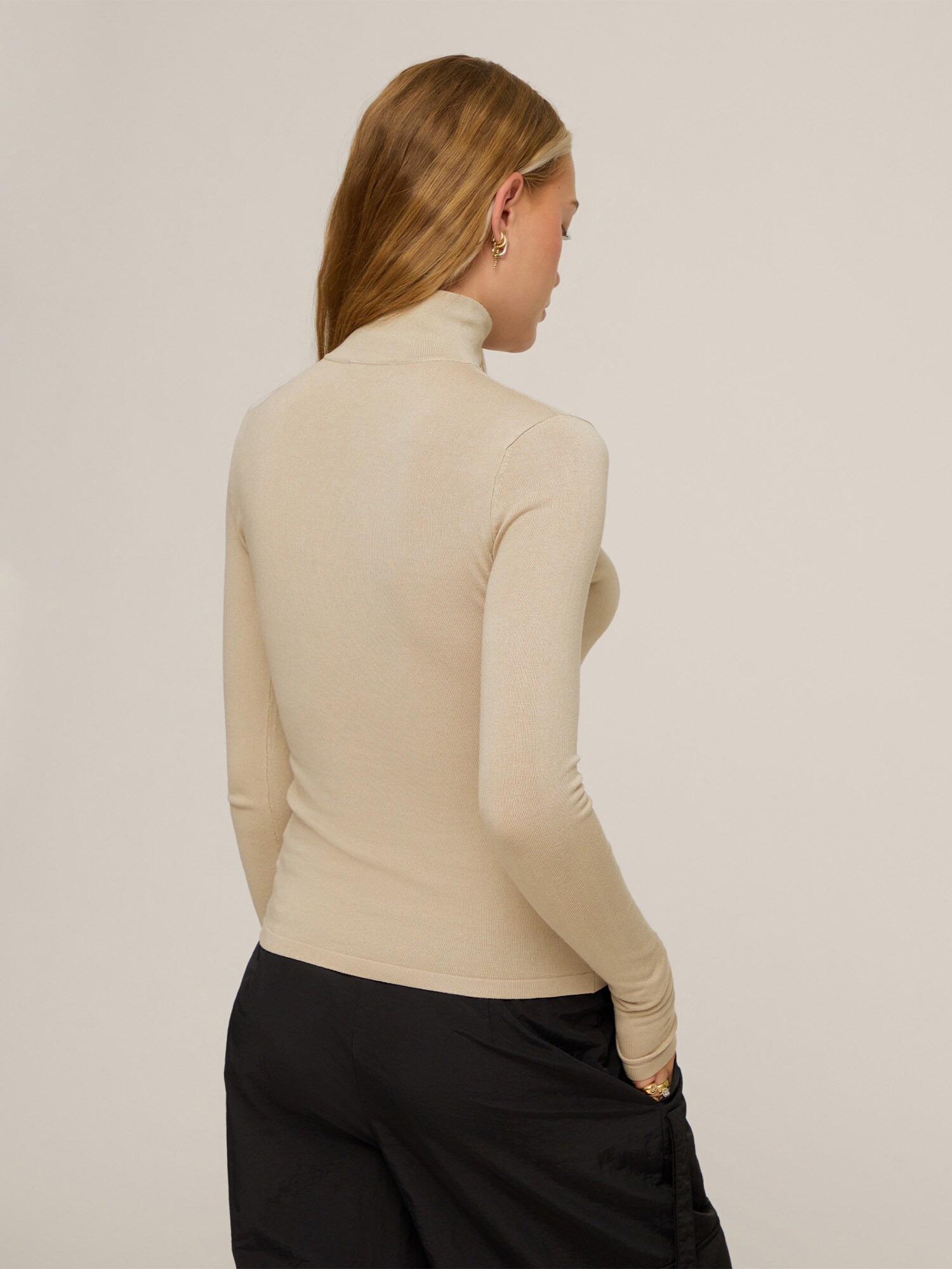 Thumbnail - Pullover